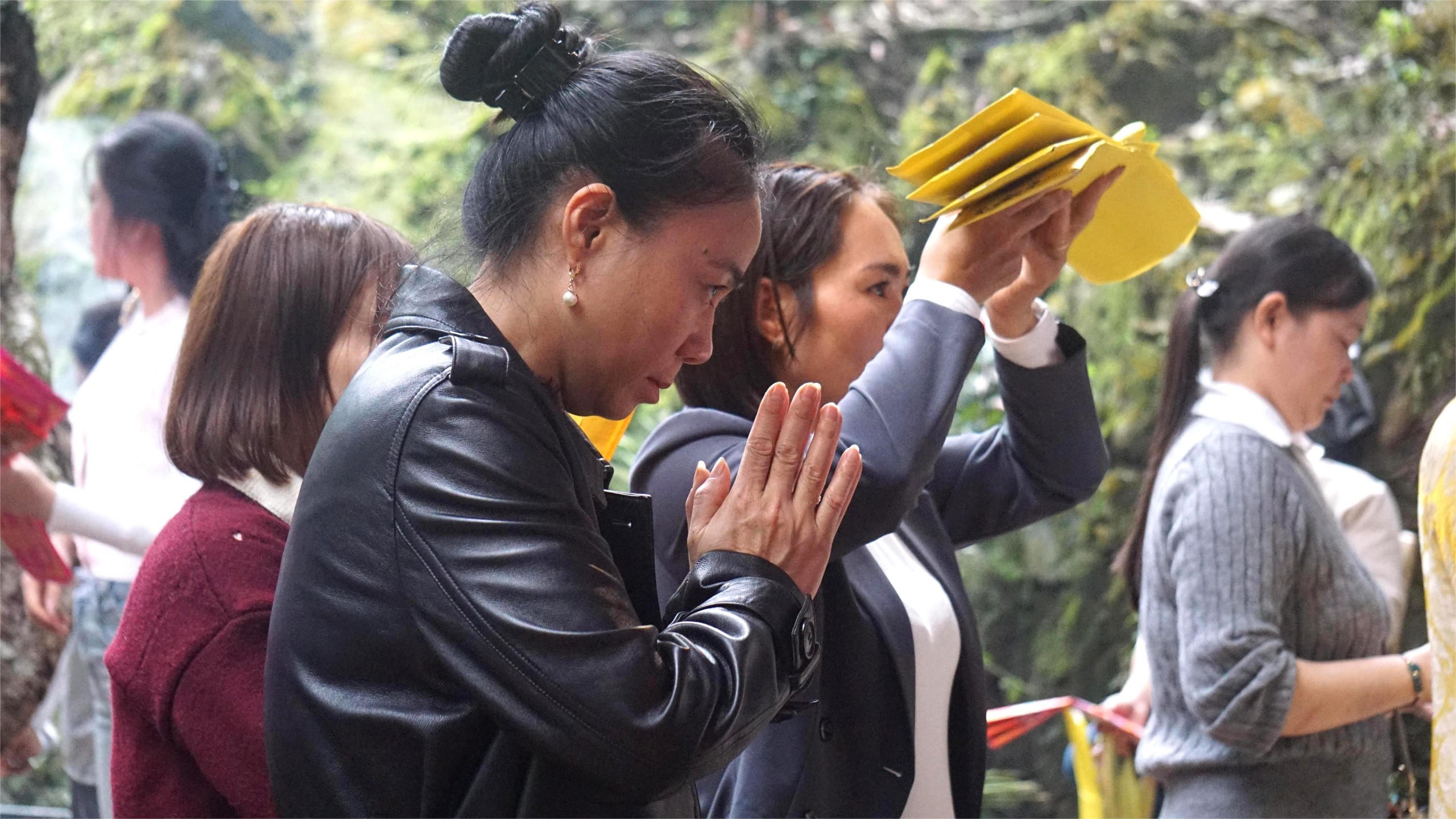 Nhiều khu du lịch tâm linh ở Thanh Hóa hút khách đầu năm- Ảnh 3. Nhiều khu du lịch tâm linh ở Thanh Hóa hút khách đầu năm- Ảnh 3.