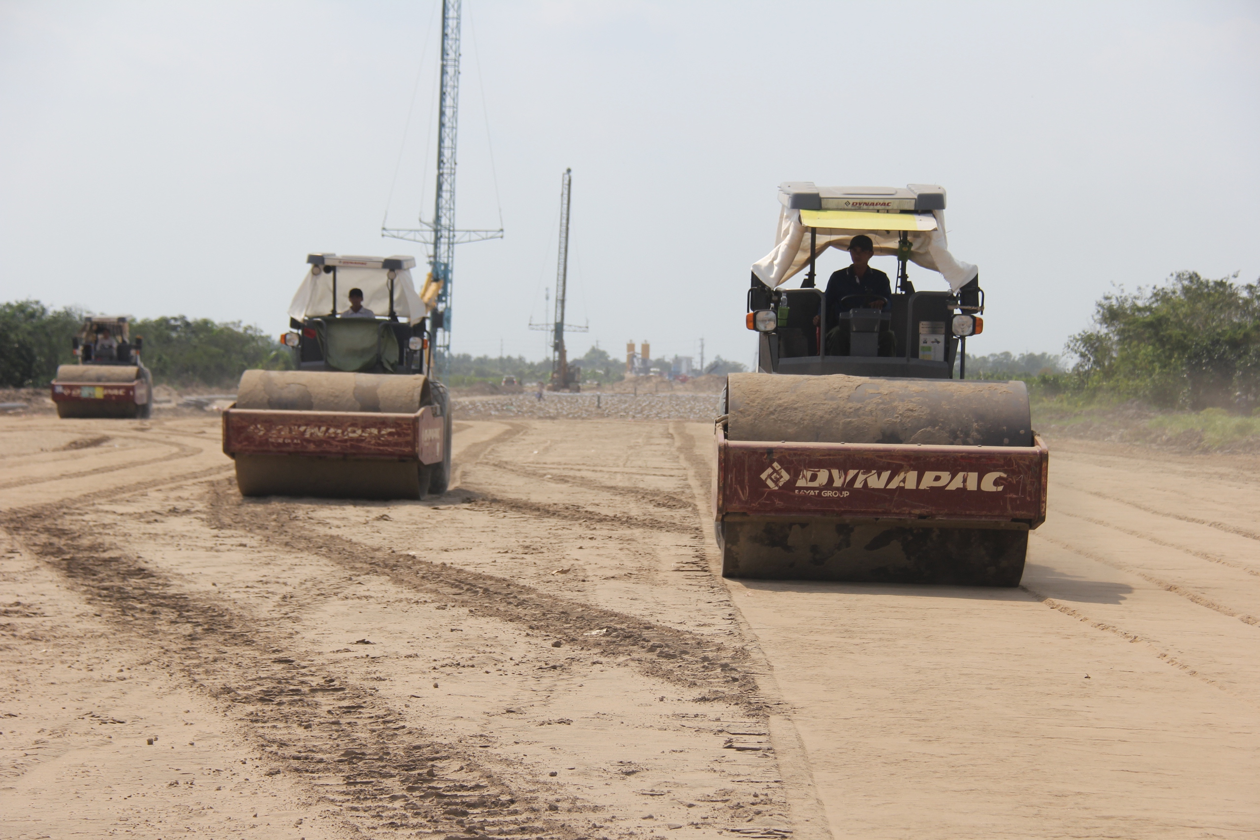 Cao tốc Mỹ An - Cao Lãnh: Tăng tốc sau Tết, khơi thông nguồn vật liệu để đẩy nhanh tiến độ- Ảnh 3. Cao tốc Mỹ An - Cao Lãnh: Tăng tốc sau Tết, khơi thông nguồn vật liệu để đẩy nhanh tiến độ- Ảnh 3.