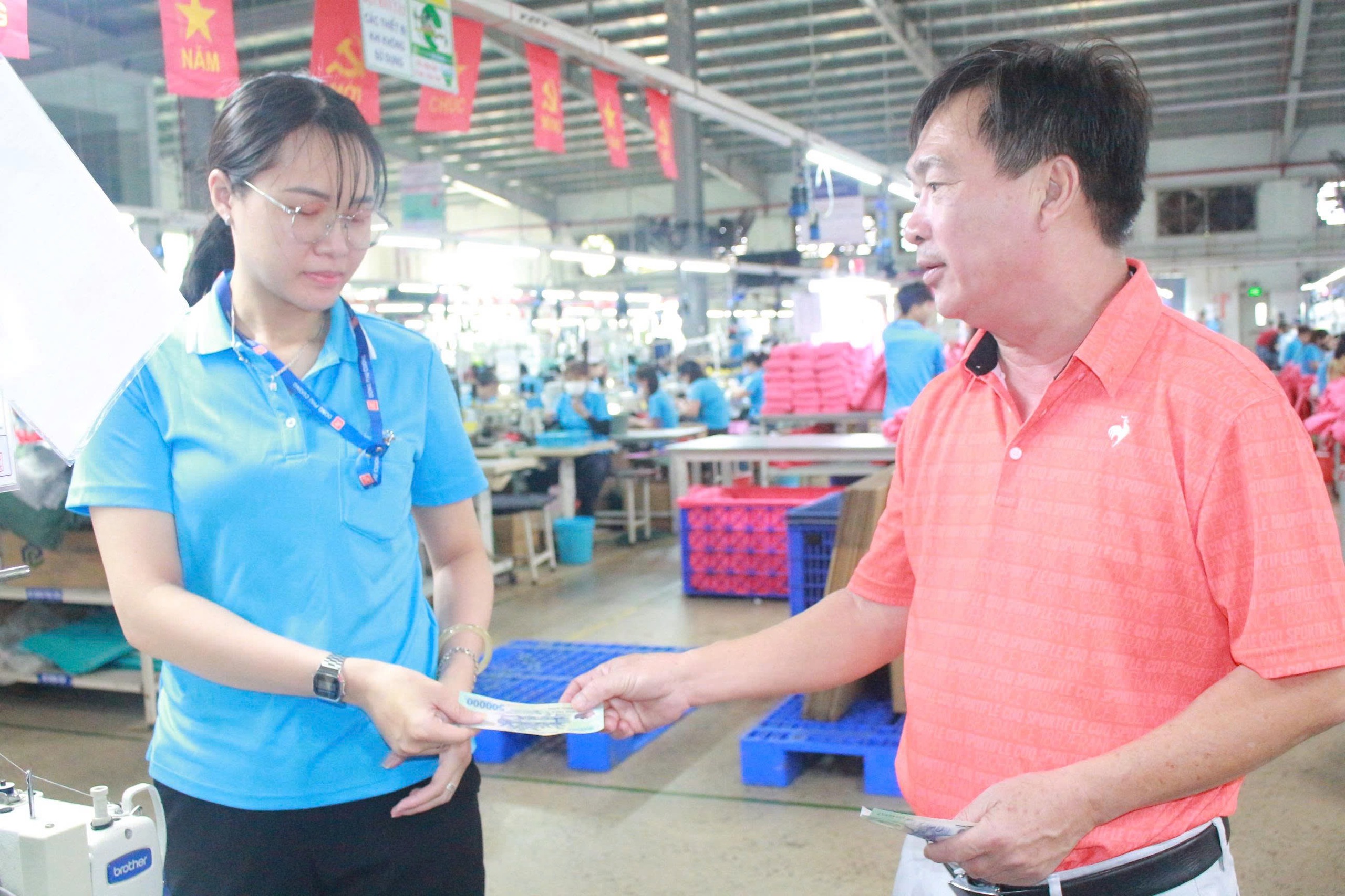Đồng Nai: 99% lao động trở lại làm việc, doanh nghiệp chi hàng chục tỷ đồng lì xì đầu xuân- Ảnh 4.