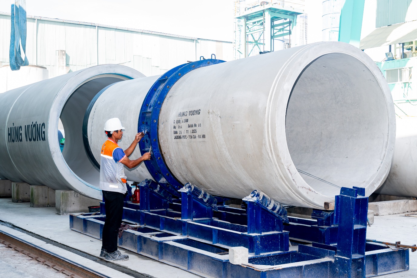 H&ugrave;ng Vương - Khởi đầu năm mới, kiến tạo những nền m&oacute;ng bền vững cho tương lai- Ảnh 3.