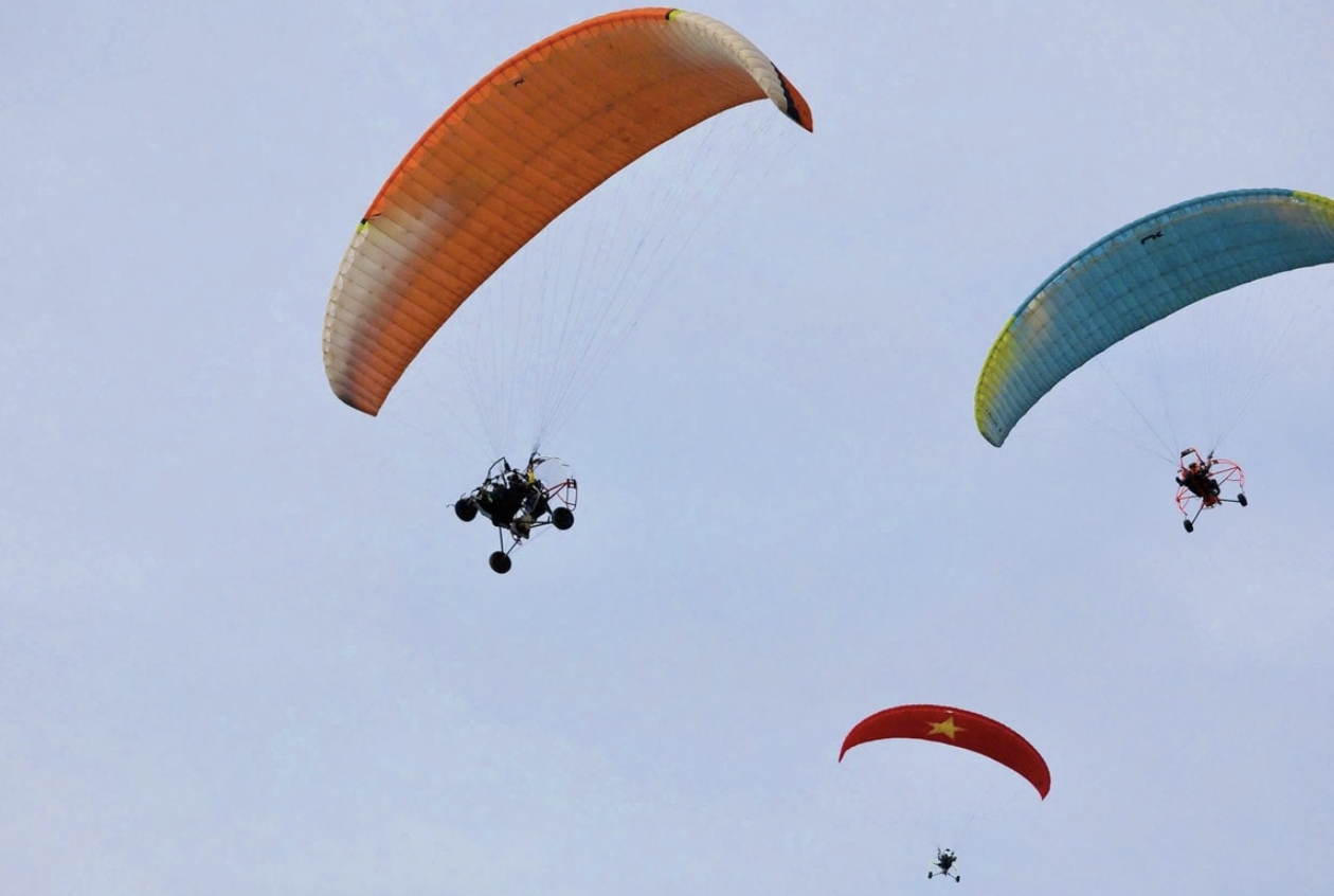 Vũng T&agrave;u b&ugrave;ng nổ lễ hội 2026 với d&ugrave; lượn, thuyền buồm v&agrave; loạt sự kiện dưới nước- Ảnh 1.