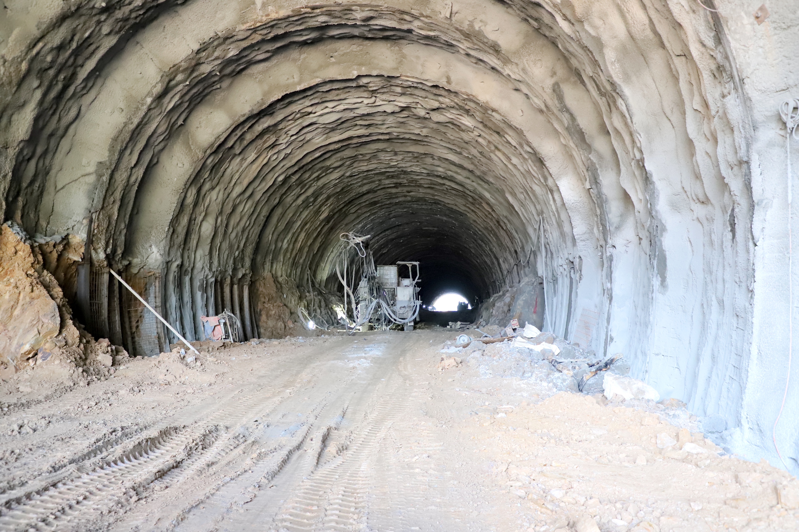 Những trụ cầu cao hơn 50m đang h&igrave;nh th&agrave;nh tr&ecirc;n cao tốc Kh&aacute;nh H&ograve;a - Bu&ocirc;n Ma Thuột- Ảnh 10.