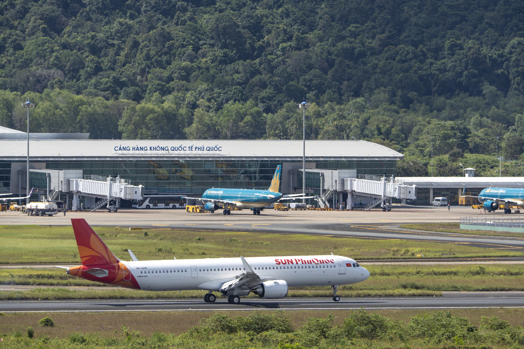 Điều chỉnh quy hoạch, tối ưu nhu cầu sử dụng đất Cảng h&agrave;ng kh&ocirc;ng quốc tế Ph&uacute; Quốc- Ảnh 1.