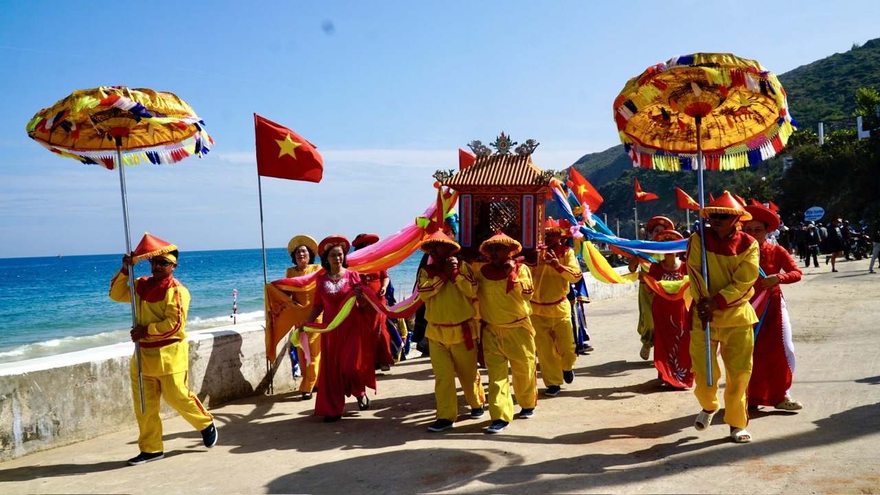 Gia Lai: G&igrave;n giữ hồn biển từ Lễ hội cầu ngư Vạn Đầm Xương L&yacute;- Ảnh 6.