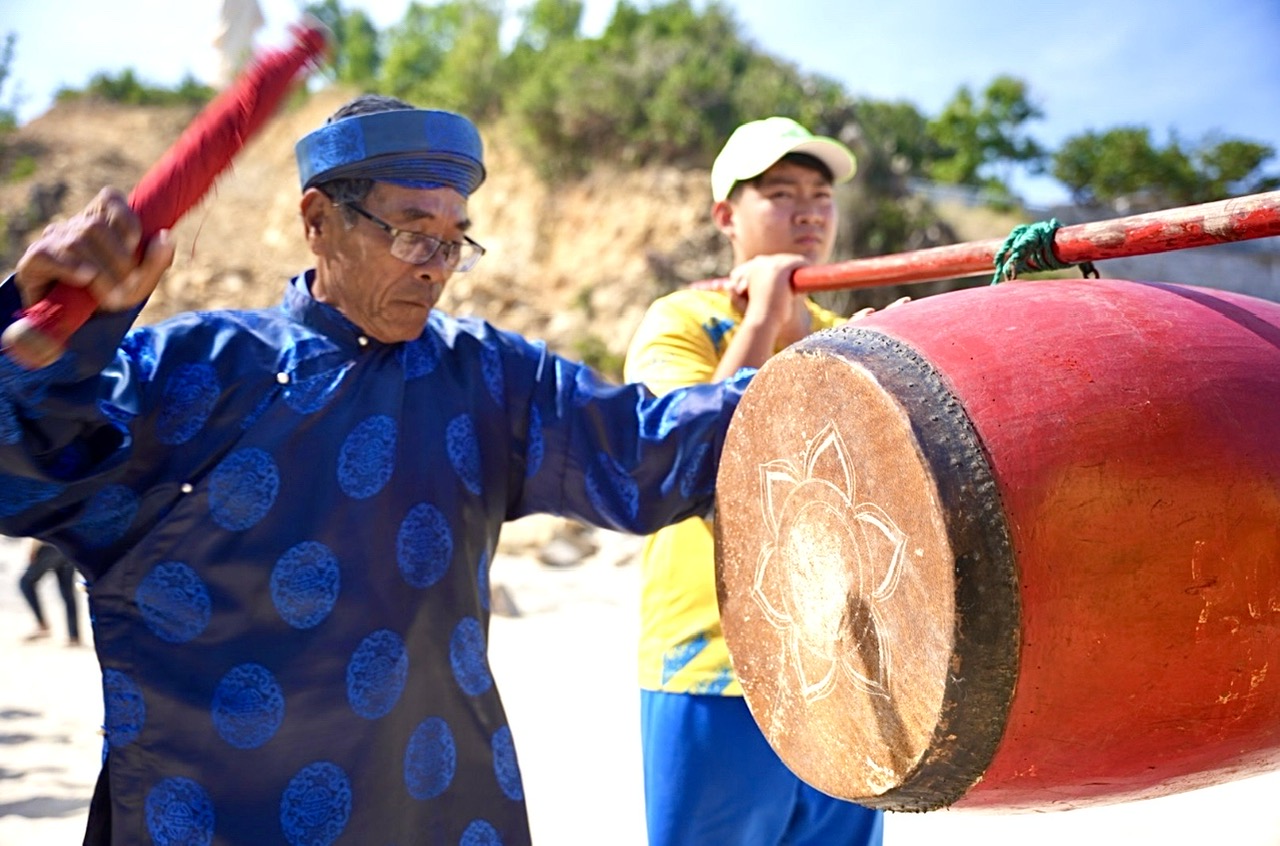 Gia Lai: G&igrave;n giữ hồn biển từ Lễ hội cầu ngư Vạn Đầm Xương L&yacute;- Ảnh 2.