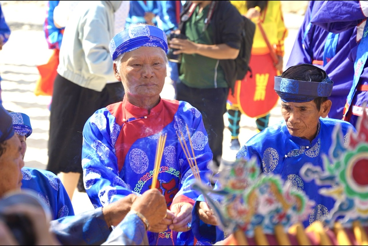 Gia Lai: G&igrave;n giữ hồn biển từ Lễ hội cầu ngư Vạn Đầm Xương L&yacute;- Ảnh 8.