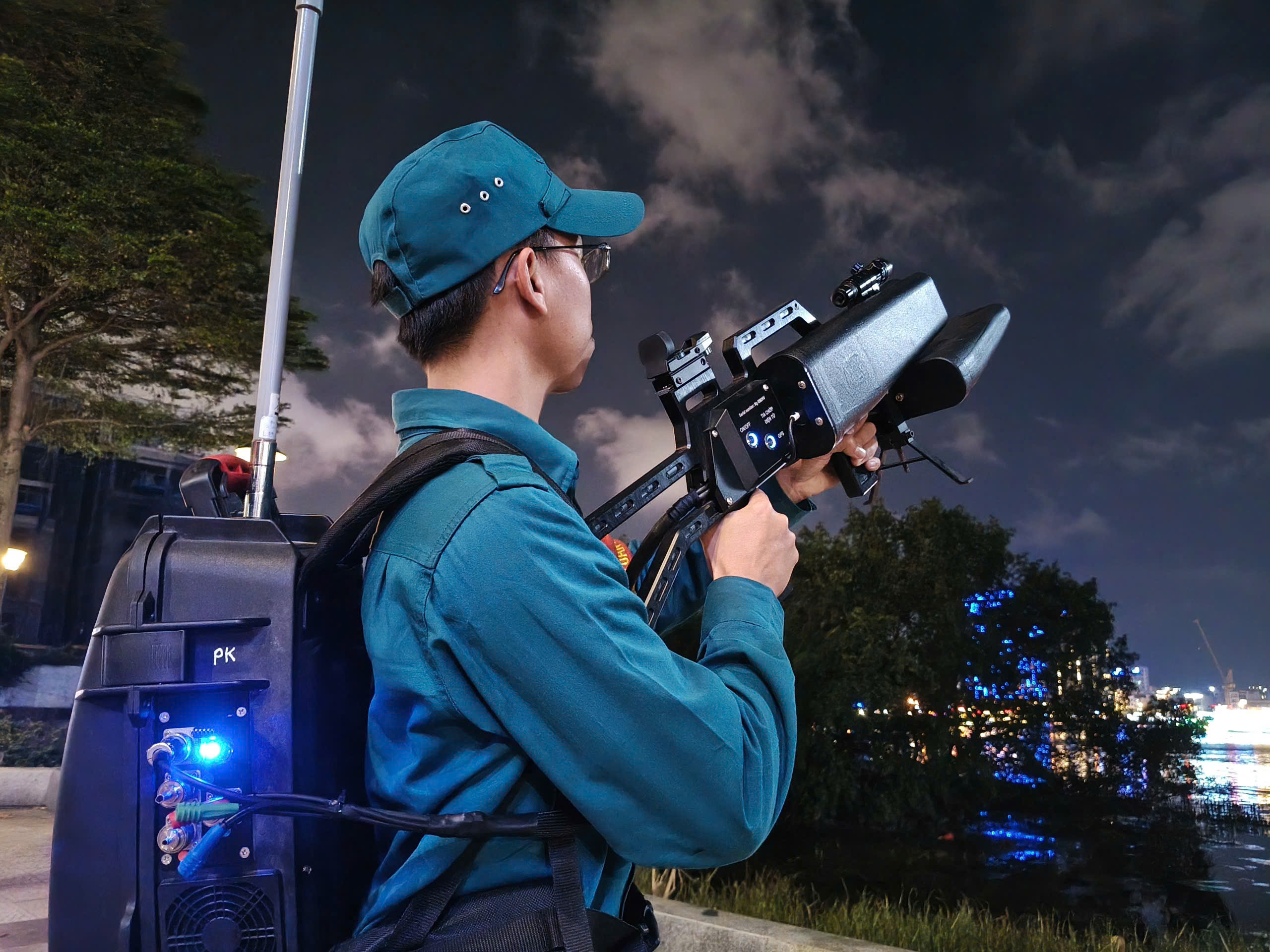 Đà Nẵng tuần tra, kiểm soát 24/24h xử lý nạn flycam xâm nhập khu vực cấm bay- Ảnh 3. Đà Nẵng tuần tra, kiểm soát 24/24h xử lý nạn flycam xâm nhập khu vực cấm bay- Ảnh 3.