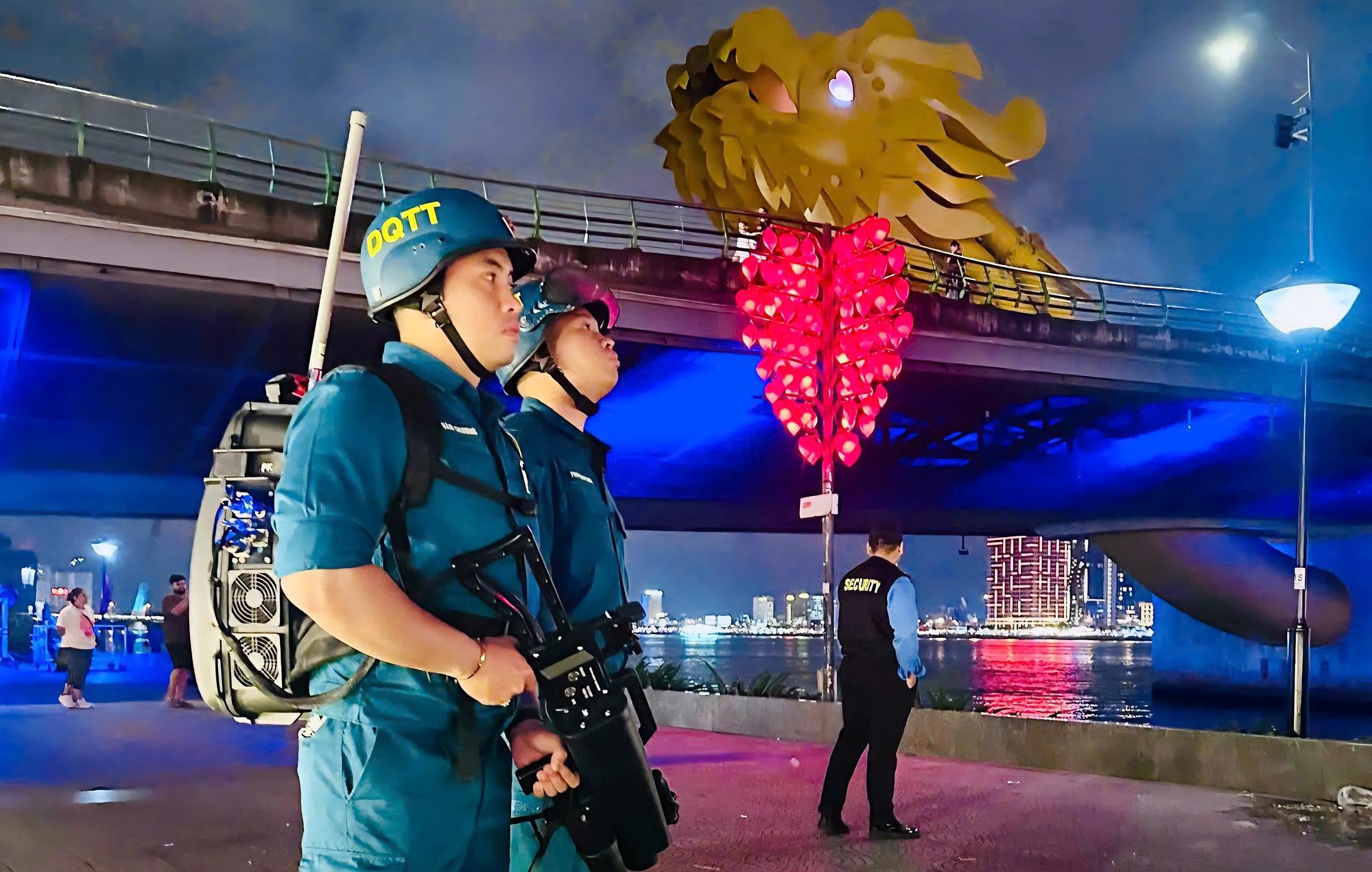 Xử l&yacute; h&igrave;nh sự nếu cố t&igrave;nh d&ugrave;ng flycam uy hiếp an to&agrave;n h&agrave;ng kh&ocirc;ng- Ảnh 1.