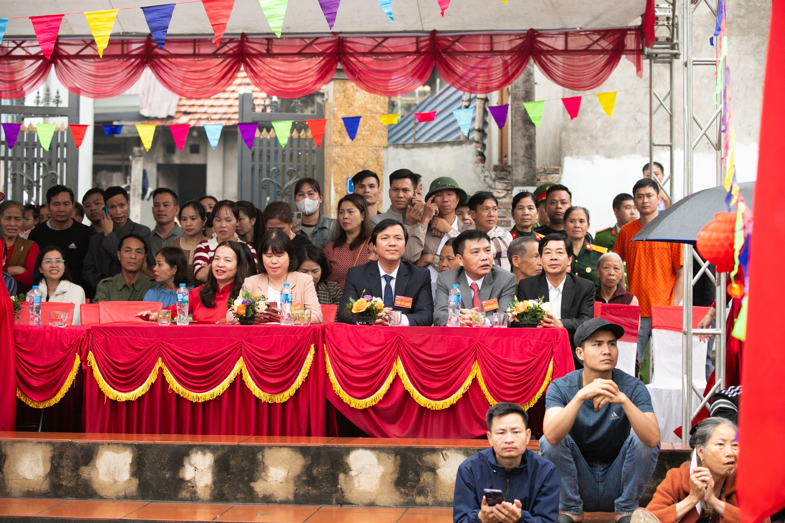 Rộn r&agrave;ng khai hội Đền Tr&uacute;c L&acirc;m xu&acirc;n B&iacute;nh Ngọ 2026- Ảnh 5.