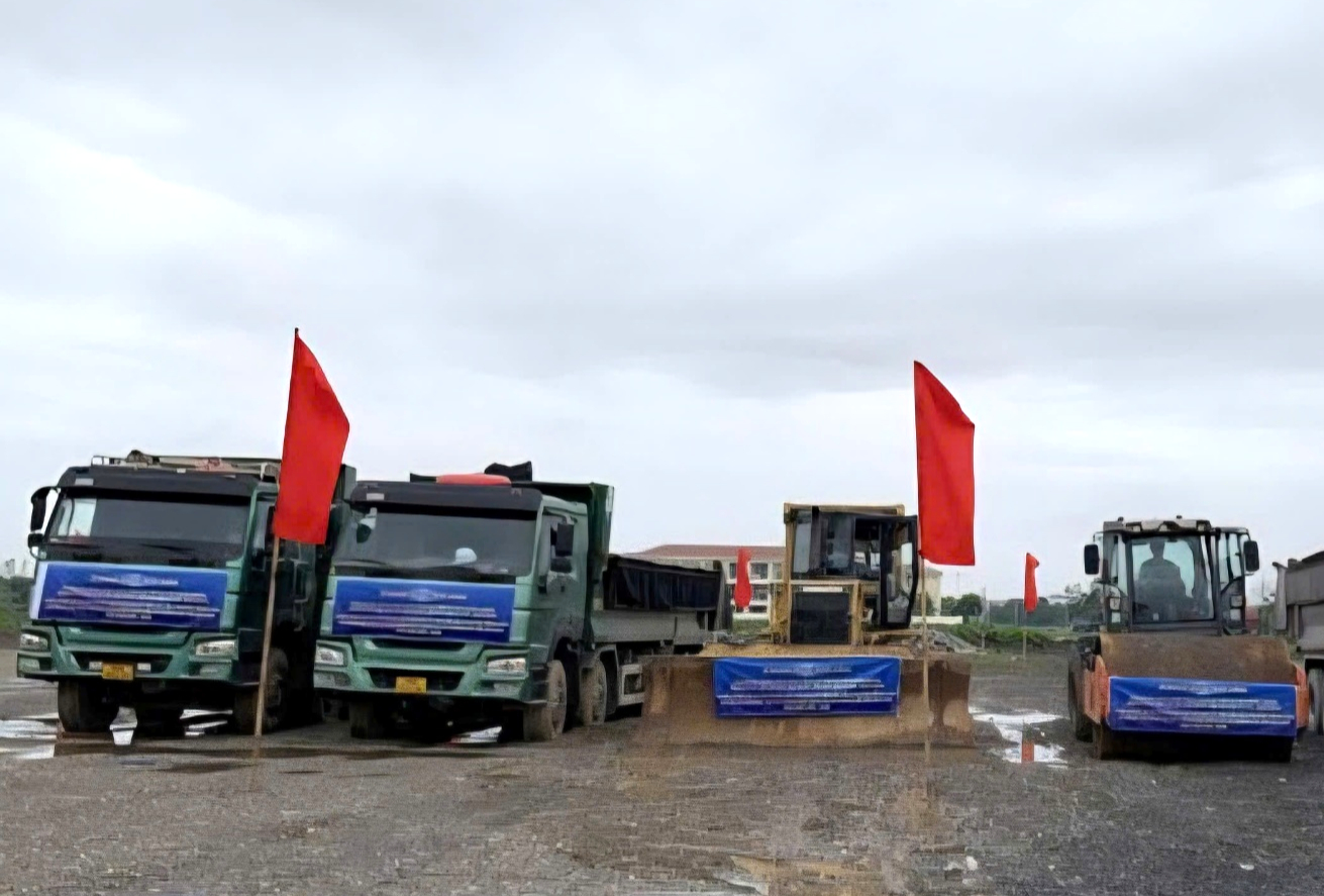 Đẩy nhanh tiến độ c&aacute;c dự &aacute;n giao th&ocirc;ng, mở rộng kết nối v&ugrave;ng Ninh B&igrave;nh- Ảnh 2.