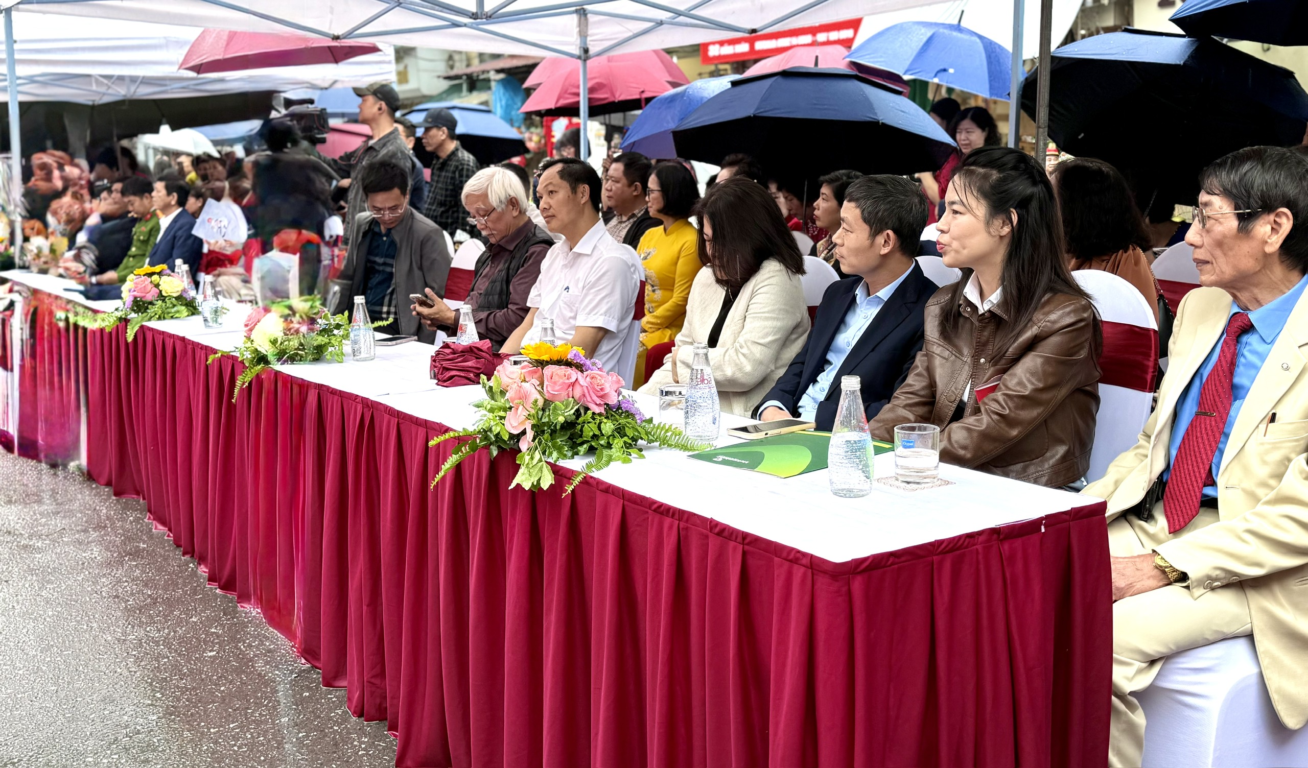 Chợ Đồng Xu&acirc;n khai xu&acirc;n năm 2026, giữ n&eacute;t truyền thống H&agrave; Nội- Ảnh 3.