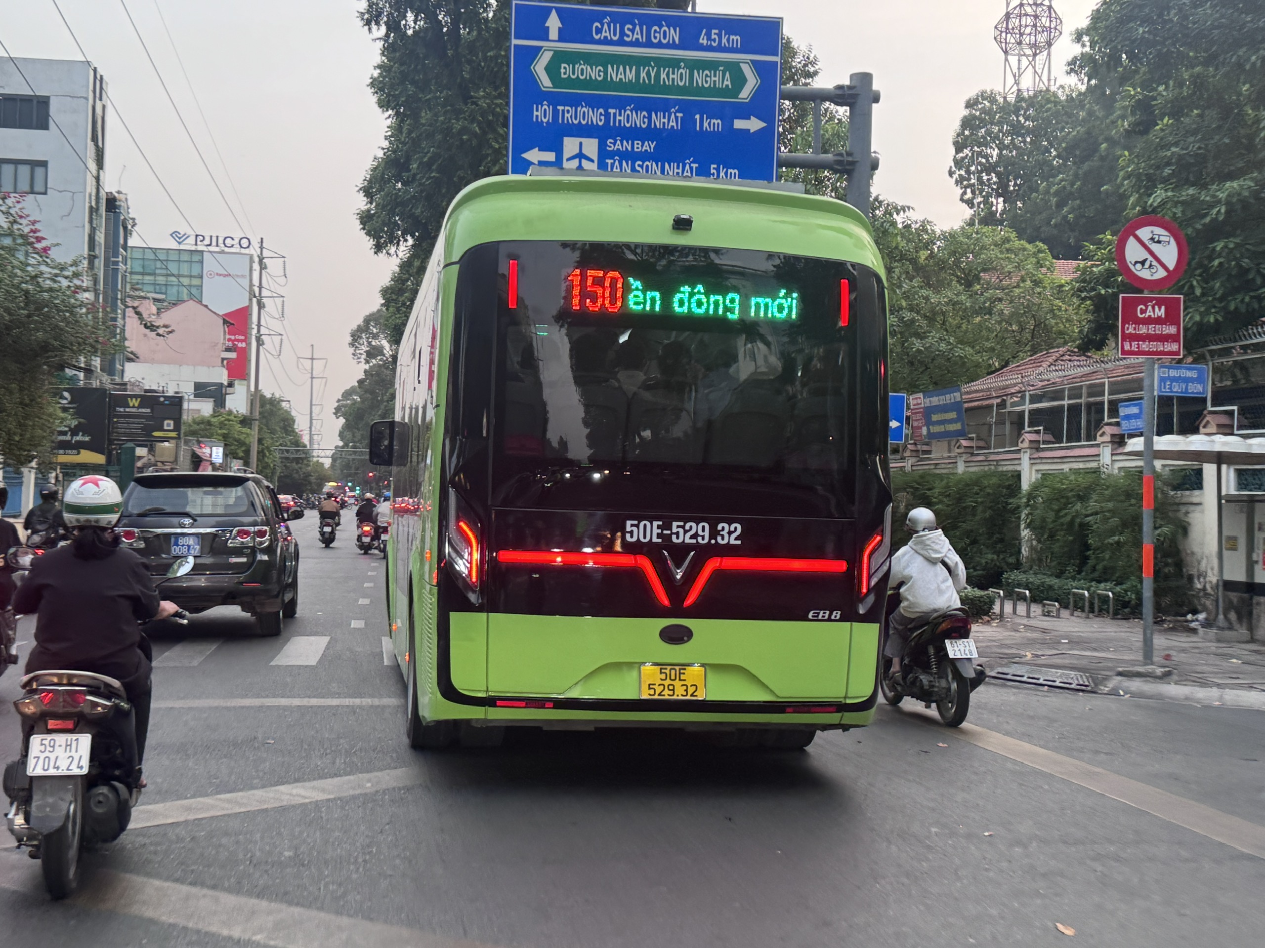 TP.HCM c&oacute; th&ecirc;m 169 xe bu&yacute;t điện, tiến gần mục ti&ecirc;u xanh h&oacute;a 100% giao th&ocirc;ng c&ocirc;ng cộng- Ảnh 3.