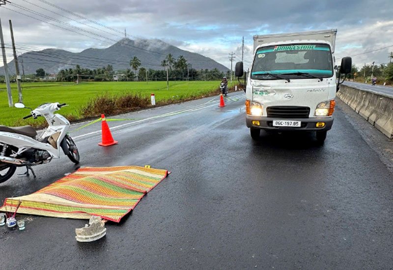 Hiện trường vụ tai nạn - Ảnh: Lê Long. Hiện trường vụ tai nạn - Ảnh: Lê Long.