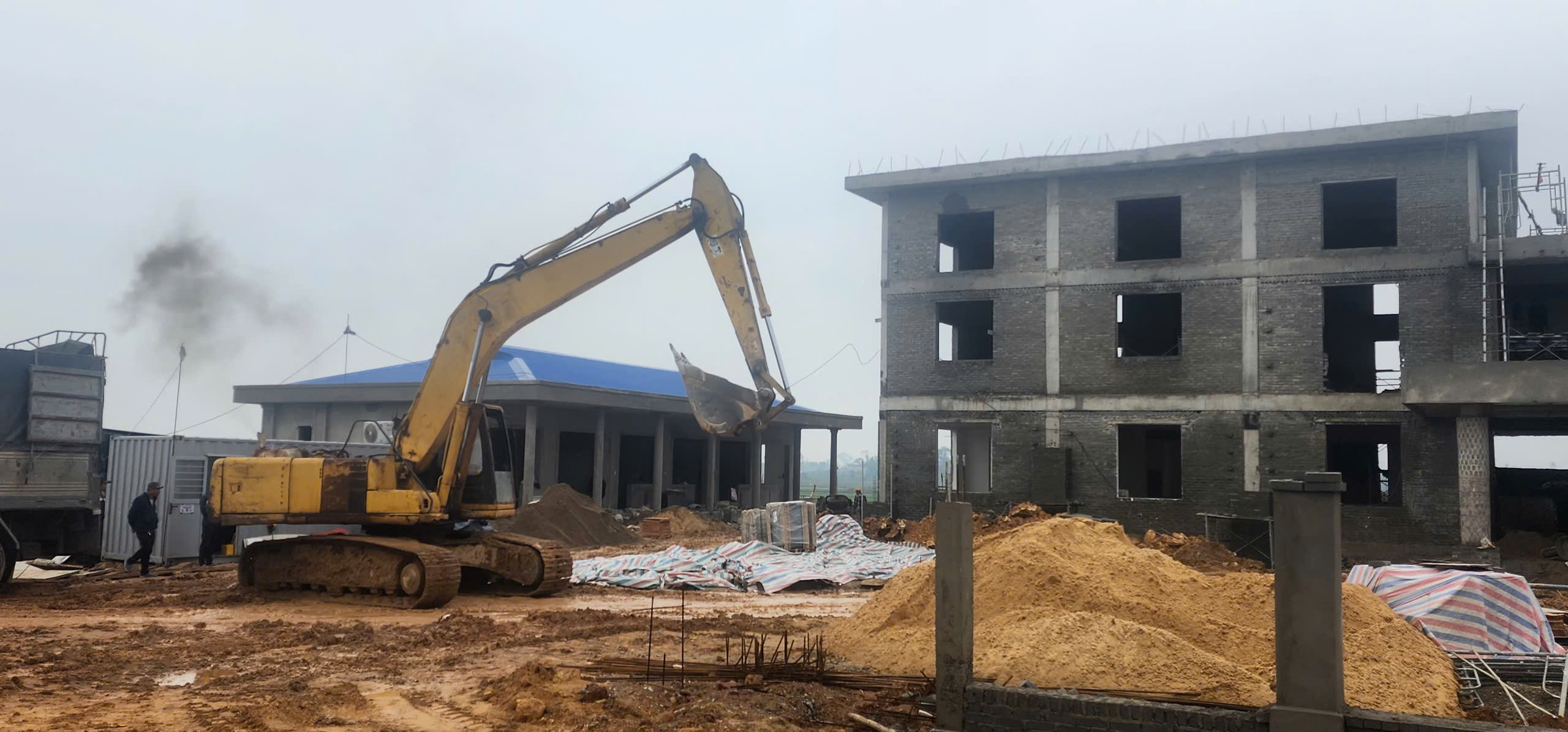 Cao tốc Bắc - Nam qua Hà Tĩnh gấp rút hoàn thiện hạ tầng, sẵn sàng vận hành thu phí- Ảnh 1. Cao tốc Bắc - Nam qua Hà Tĩnh gấp rút hoàn thiện hạ tầng, sẵn sàng vận hành thu phí- Ảnh 1.