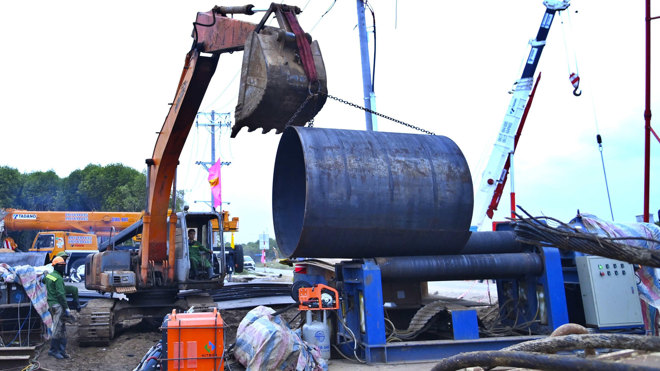 Đột phá hạ tầng giao thông đưa Cà Mau vươn mình phát triển- Ảnh 2. Đột phá hạ tầng giao thông đưa Cà Mau vươn mình phát triển- Ảnh 2.