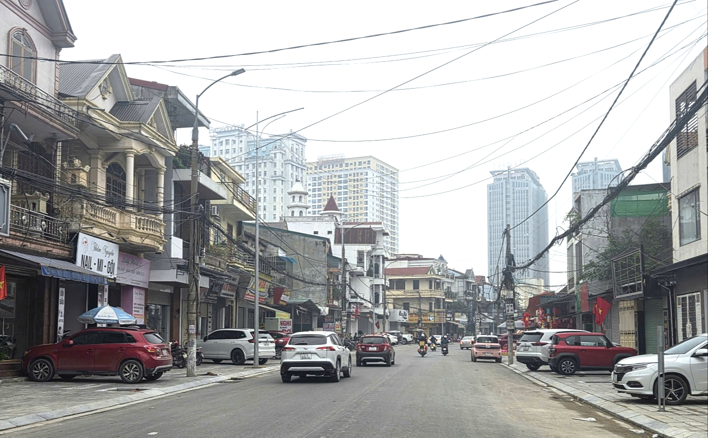 Nghệ An sẽ xử l&yacute; nghi&ecirc;m vi phạm chiếm dụng vỉa h&egrave; l&agrave;m nơi đỗ xe- Ảnh 4.