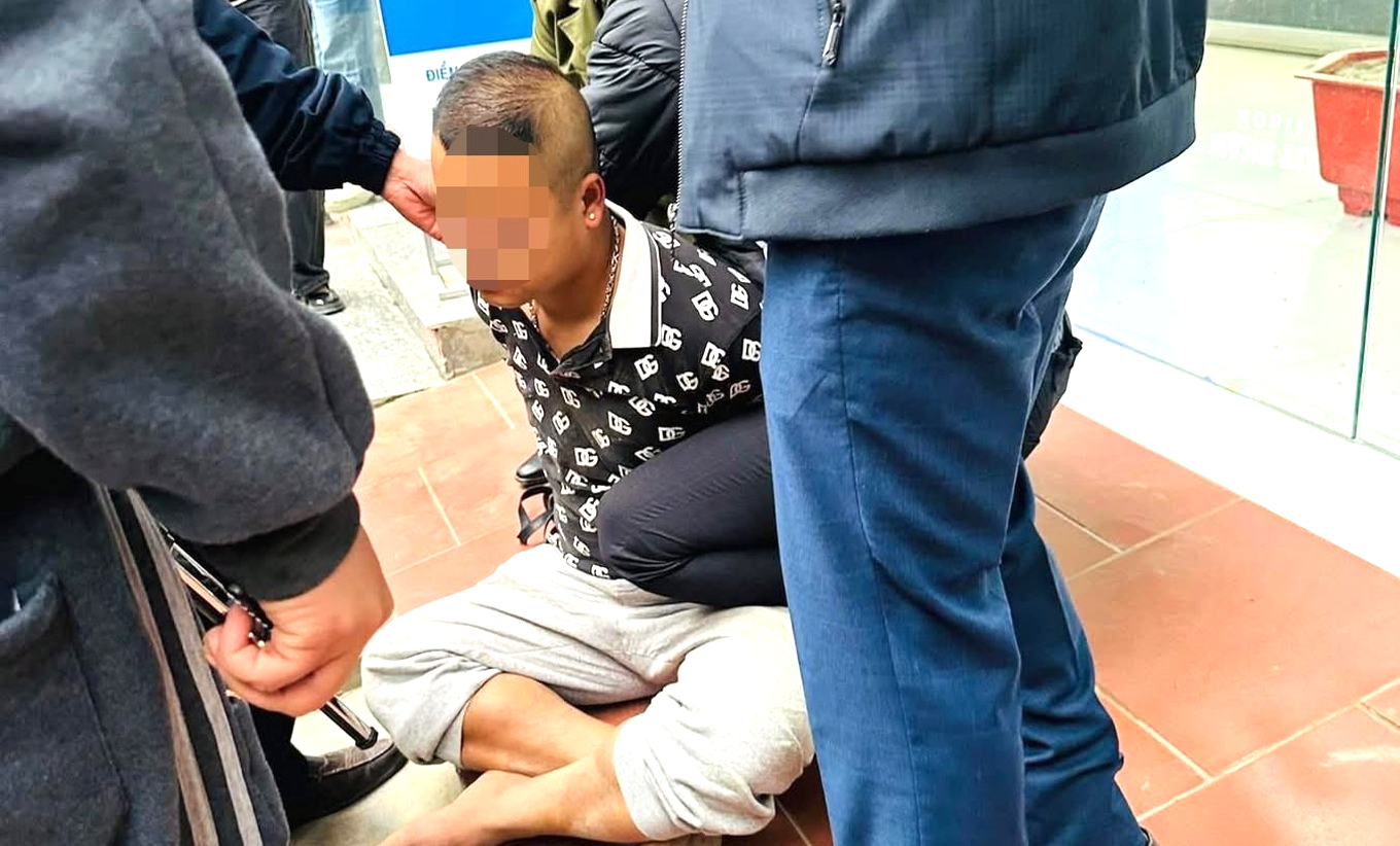 Bắt giữ nghi phạm cướp Ng&acirc;n h&agrave;ng Agribank ở L&agrave;o Cai- Ảnh 1.