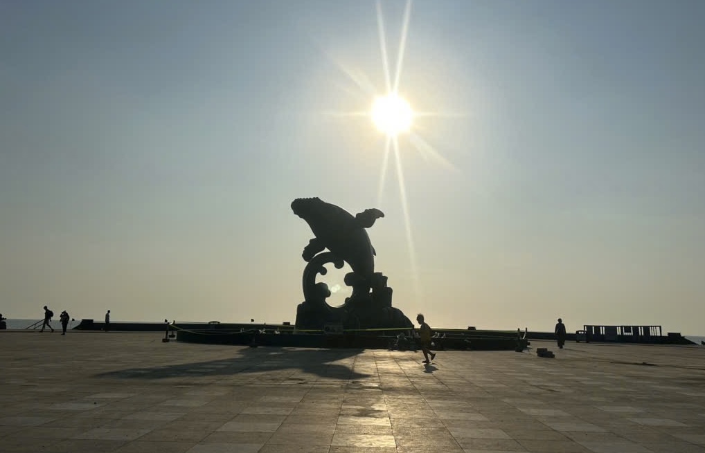 Cá Ông vươn mình - biểu tượng mới làm đẹp diện mạo phố biển Vũng Tàu- Ảnh 9. Cá Ông vươn mình - biểu tượng mới làm đẹp diện mạo phố biển Vũng Tàu- Ảnh 9.