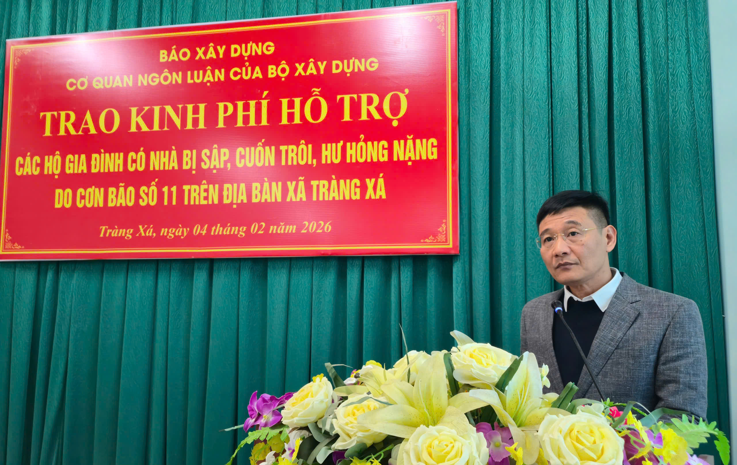 B&aacute;o X&acirc;y dựng chung tay trao 6 ng&ocirc;i nh&agrave; mới cho b&agrave; con mất nh&agrave; v&igrave; lũ ở Tr&agrave;ng X&aacute;- Ảnh 1.