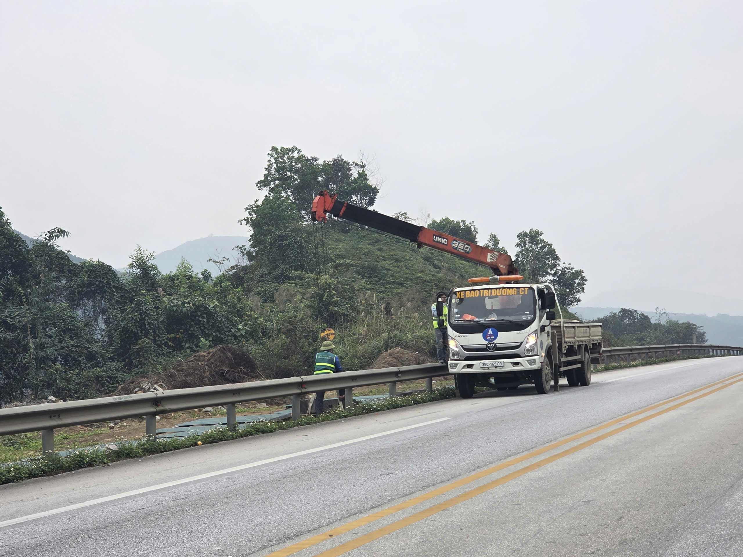Cao tốc Nội B&agrave;i - L&agrave;o Cai được bảo đảm an to&agrave;n ra sao khi thi c&ocirc;ng mở rộng?- Ảnh 2.