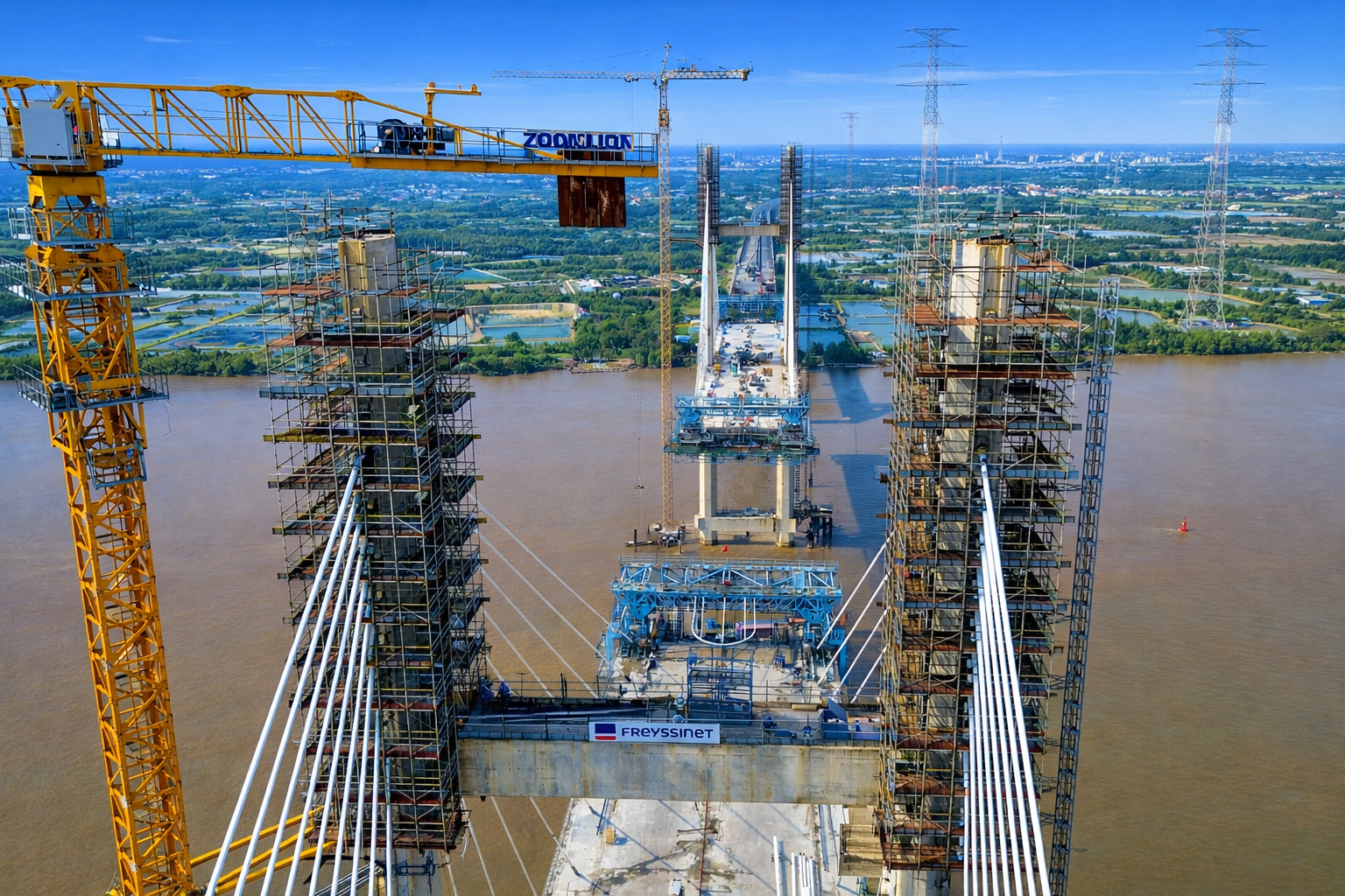 Công nhân bám trụ công trường xuyên Tết, đưa các công trình trọng điểm TP.HCM về đích- Ảnh 11. Công nhân bám trụ công trường xuyên Tết, đưa các công trình trọng điểm TP.HCM về đích- Ảnh 11.