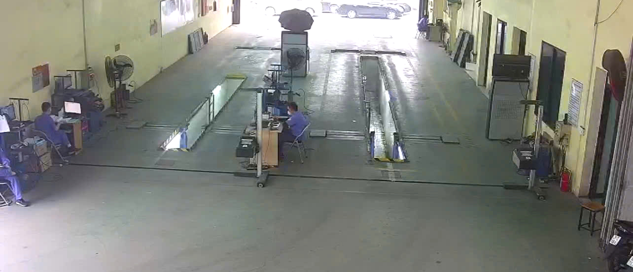 Người dân bất ngờ vì đăng kiểm ô tô sát Tết… quá nhanh- Ảnh 2. Người dân bất ngờ vì đăng kiểm ô tô sát Tết… quá nhanh- Ảnh 2.