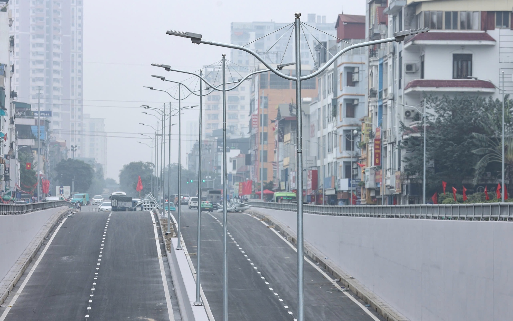 Địa phương cần xác định rõ các đô thị dự kiến hình thành mới- Ảnh 2. Hầm chui Kim Đồng, Vành đai 2,5 đoạn Đầm Hồng - QL1A sẵn sàng thông xe