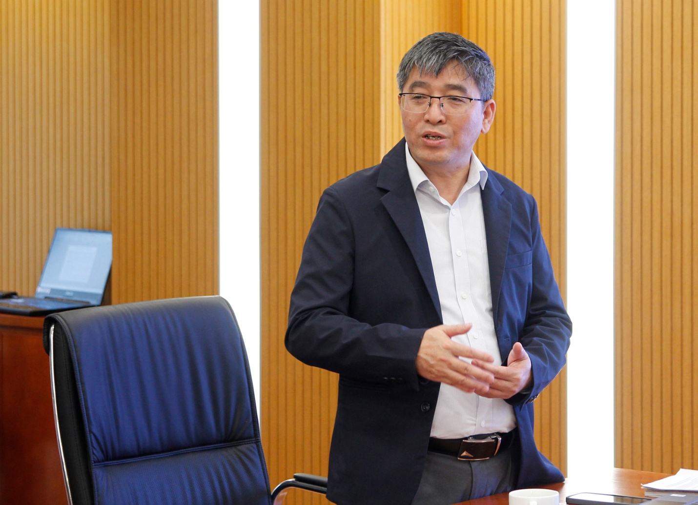 Bộ Xây dựng phổ biến văn bản quy phạm pháp luật quy hoạch, phát triển đô thị và nông thôn- Ảnh 1. Ông Vũ Anh Tú, Phó Vụ trưởng Vụ Quy hoạch – Kiến trúc đã phổ biến hai văn bản quy phạm pháp luật quan trọng trong lĩnh vực quy hoạch.