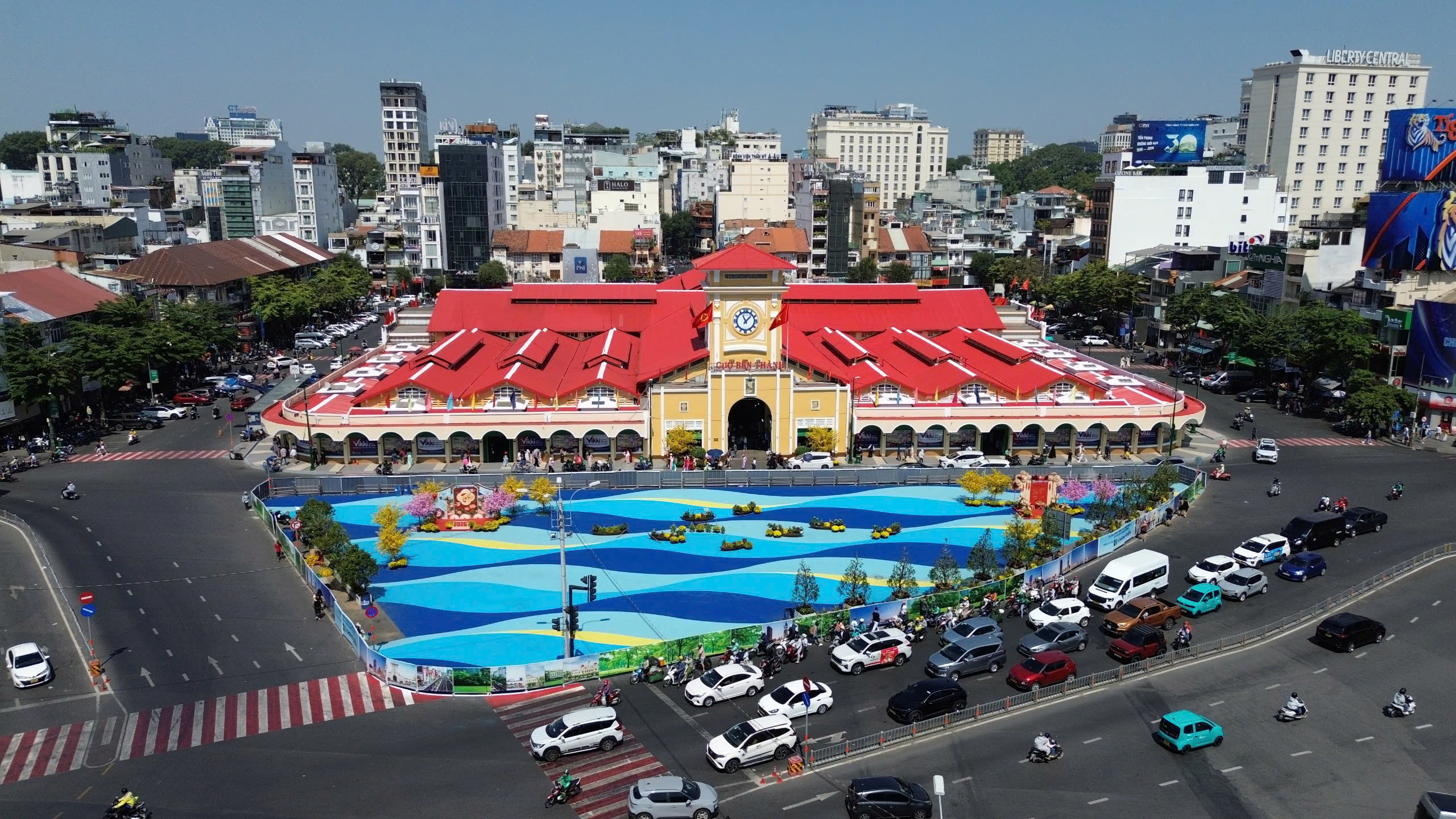 L&atilde;nh đạo TP.HCM khảo s&aacute;t 3 c&ocirc;ng tr&igrave;nh chỉnh trang đ&ocirc; thị trước Tết B&iacute;nh Ngọ- Ảnh 2.