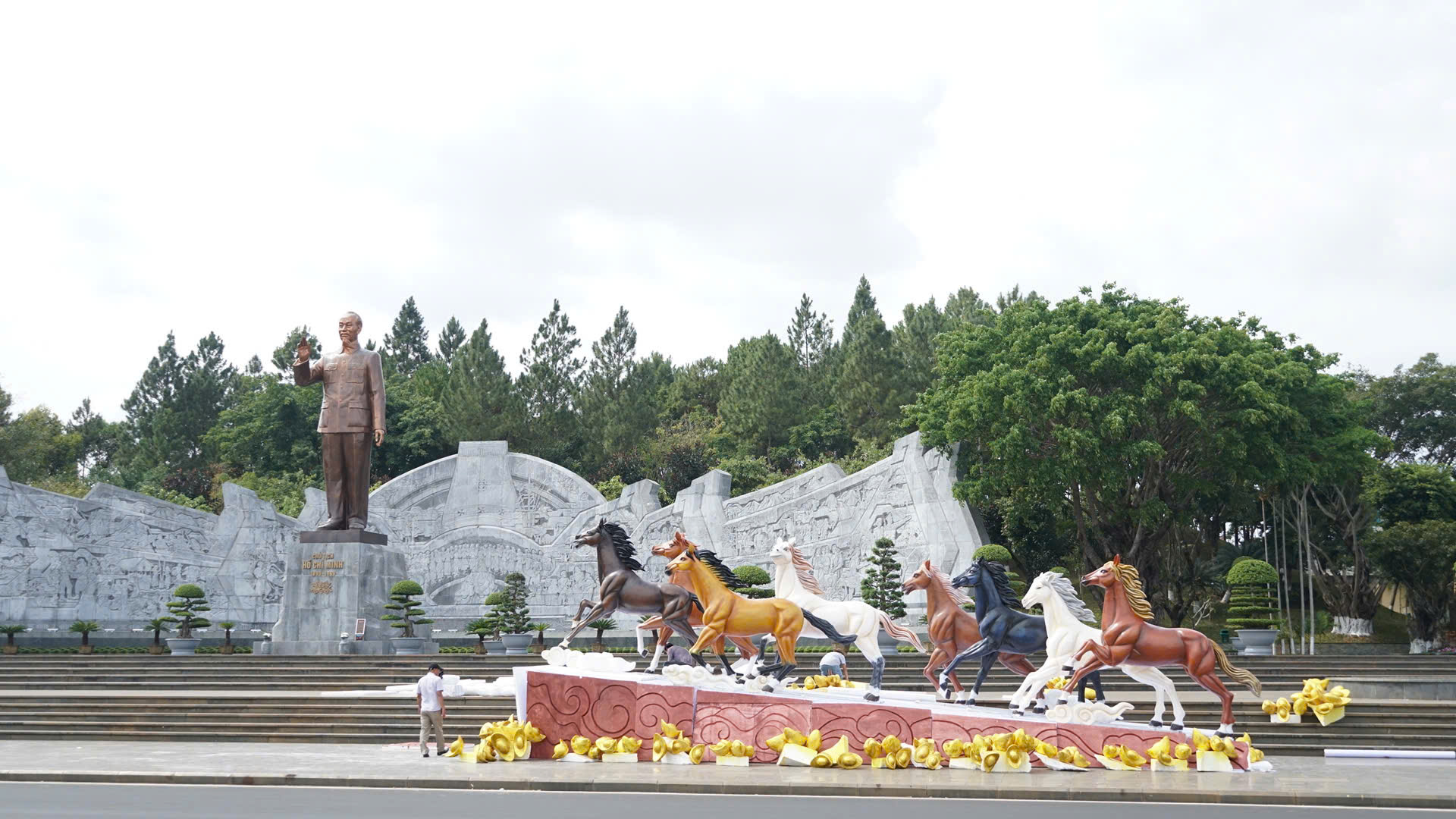 Ngắm linh vật b&aacute;t m&atilde; nay, nhớ về h&agrave;o kh&iacute; T&acirc;y Sơn tam kiệt năm xưa- Ảnh 1.