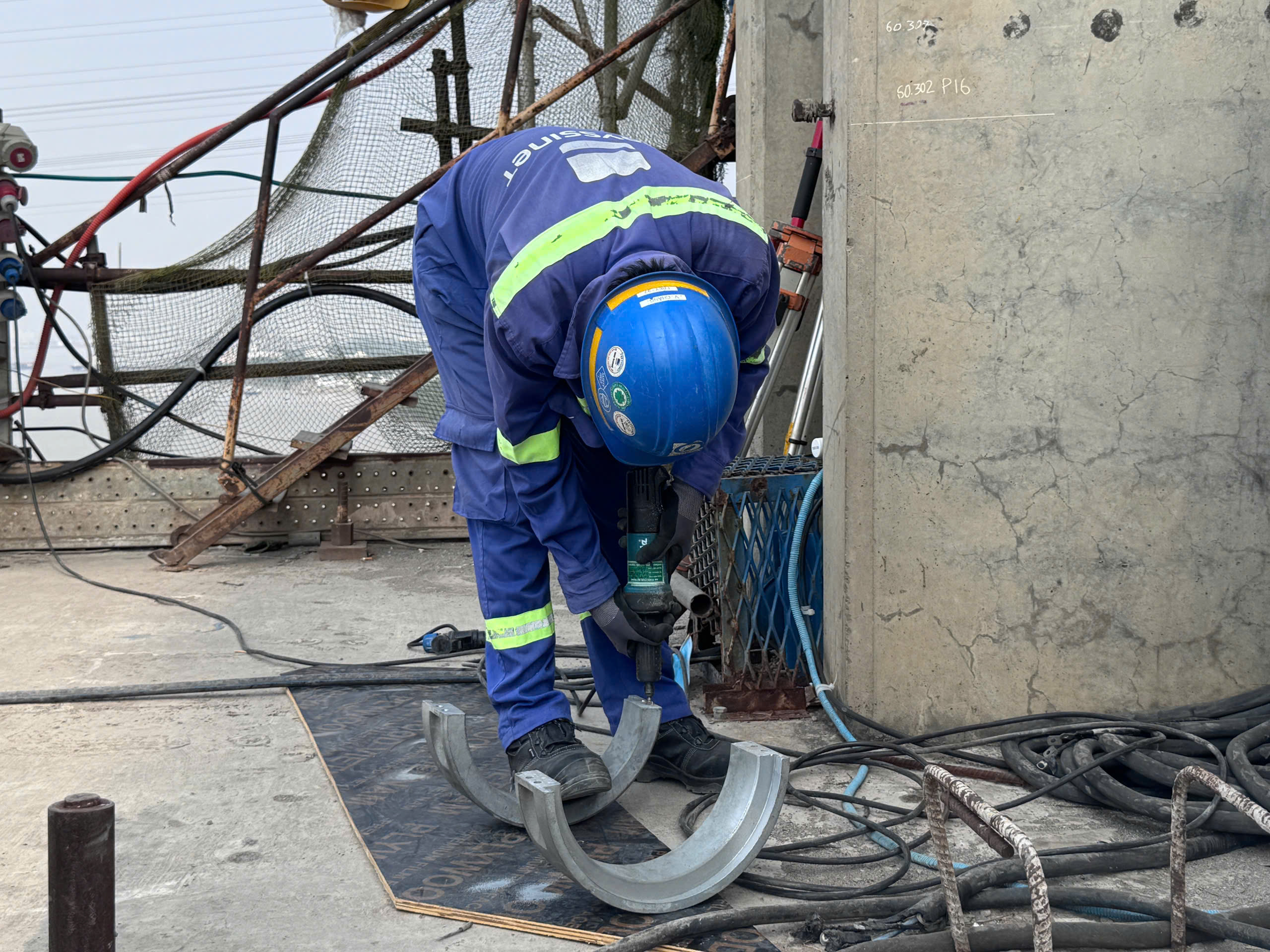 Cầu Phước Khánh tăng tốc thi công, hoàn thiện “mắt xích” cao tốc Bến Lức - Long Thành- Ảnh 8. Cầu Phước Khánh tăng tốc thi công, hoàn thiện “mắt xích” cao tốc Bến Lức - Long Thành- Ảnh 8.