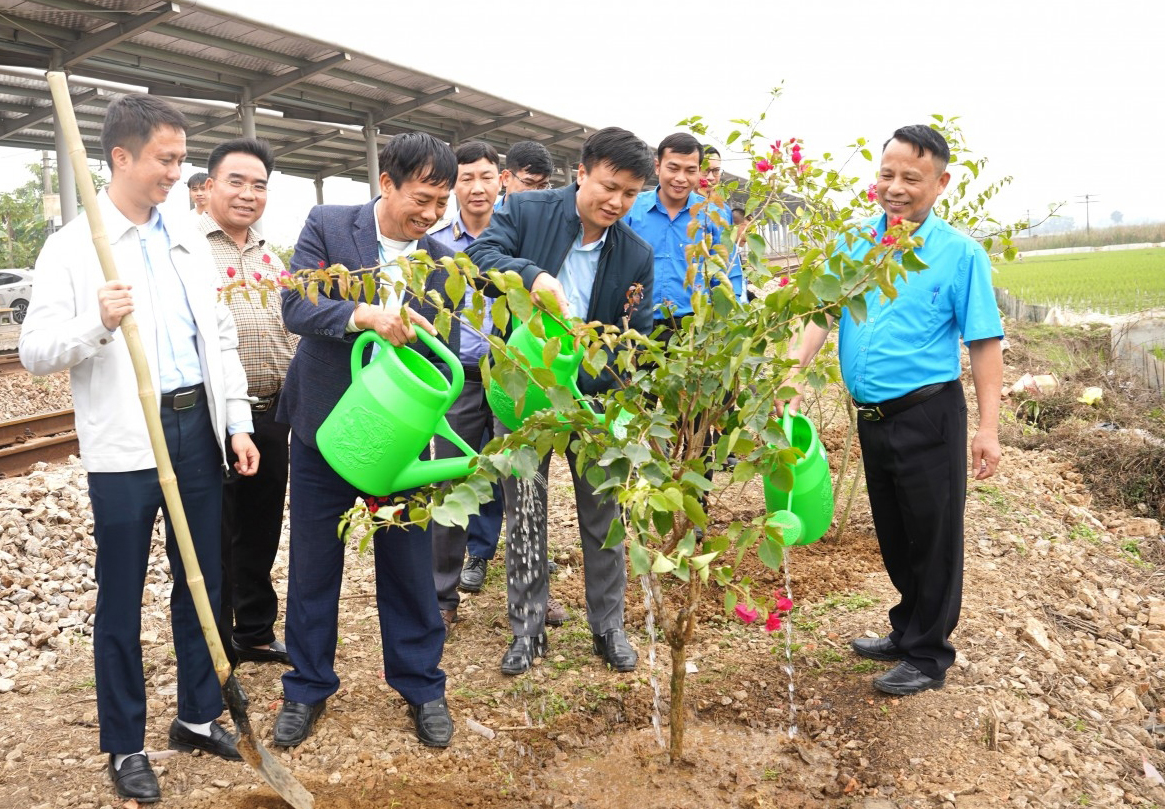 Đường sắt Nghệ Tĩnh: Một năm bứt ph&aacute; doanh thu, tạo đ&agrave; bước v&agrave;o giai đoạn mới- Ảnh 3.