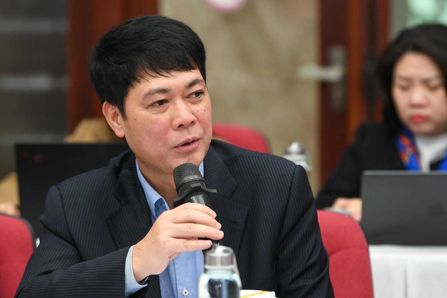 Doanh nghiệp Nh&agrave; nước phải đ&oacute;ng vai tr&ograve; "vốn mồi"- Ảnh 3.