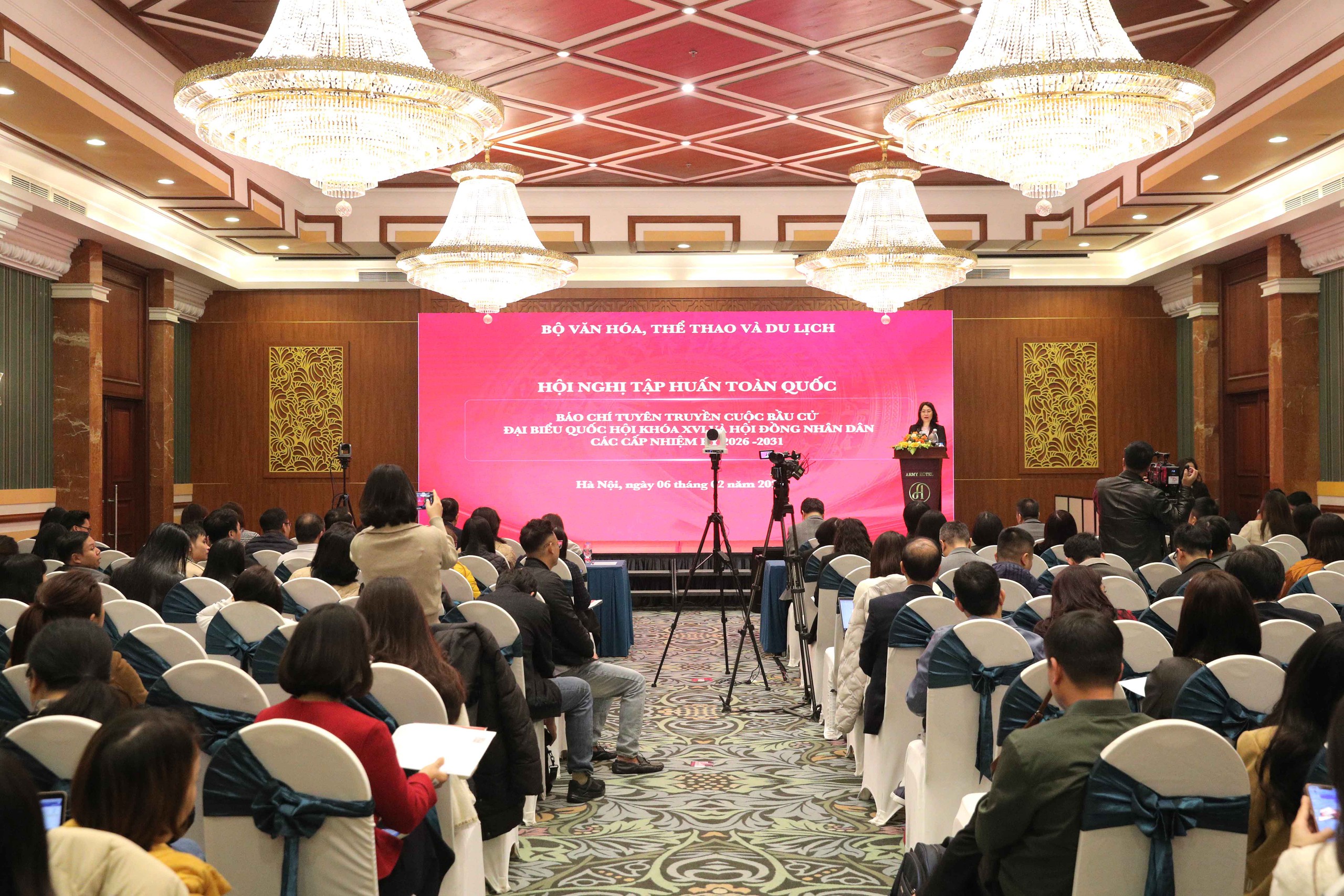 Hơn 1.000 đại biểu dự tập huấn tuy&ecirc;n truyền bầu cử ĐBQH v&agrave; HĐND- Ảnh 2.