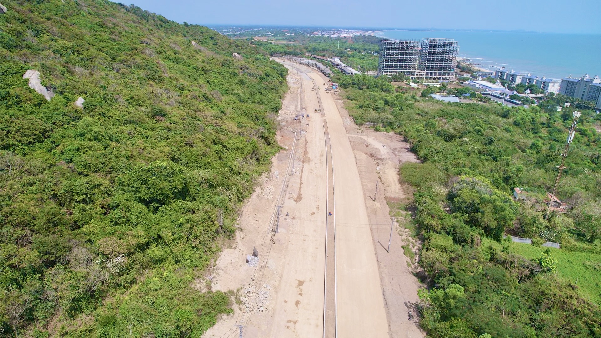 Gần 77km đại lộ ven biển Vũng Tàu - Bình Thuận dần thay "áo mới"- Ảnh 12. Gần 77km đại lộ ven biển Vũng Tàu - Bình Thuận dần thay "áo mới"- Ảnh 12.
