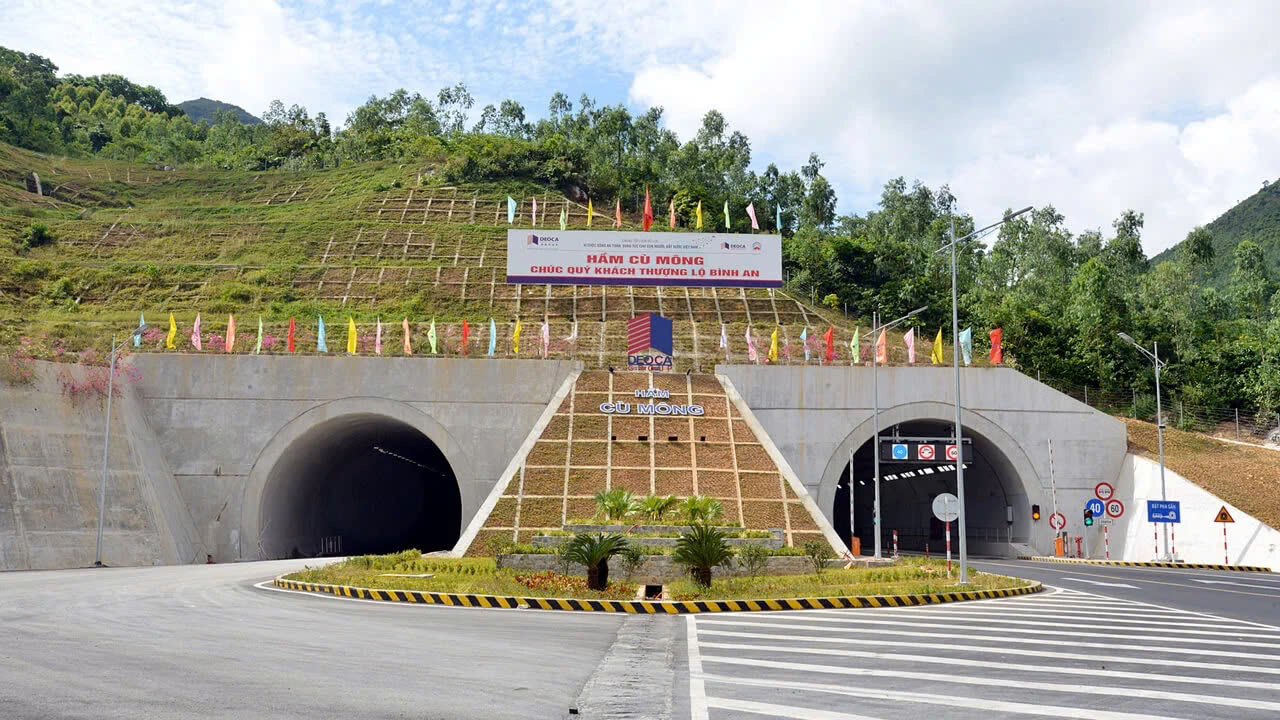 Đề xuất hơn 900 tỷ đồng ho&agrave;n thiện hầm C&ugrave; M&ocirc;ng, mở rộng l&ecirc;n 4 l&agrave;n cao tốc- Ảnh 1.