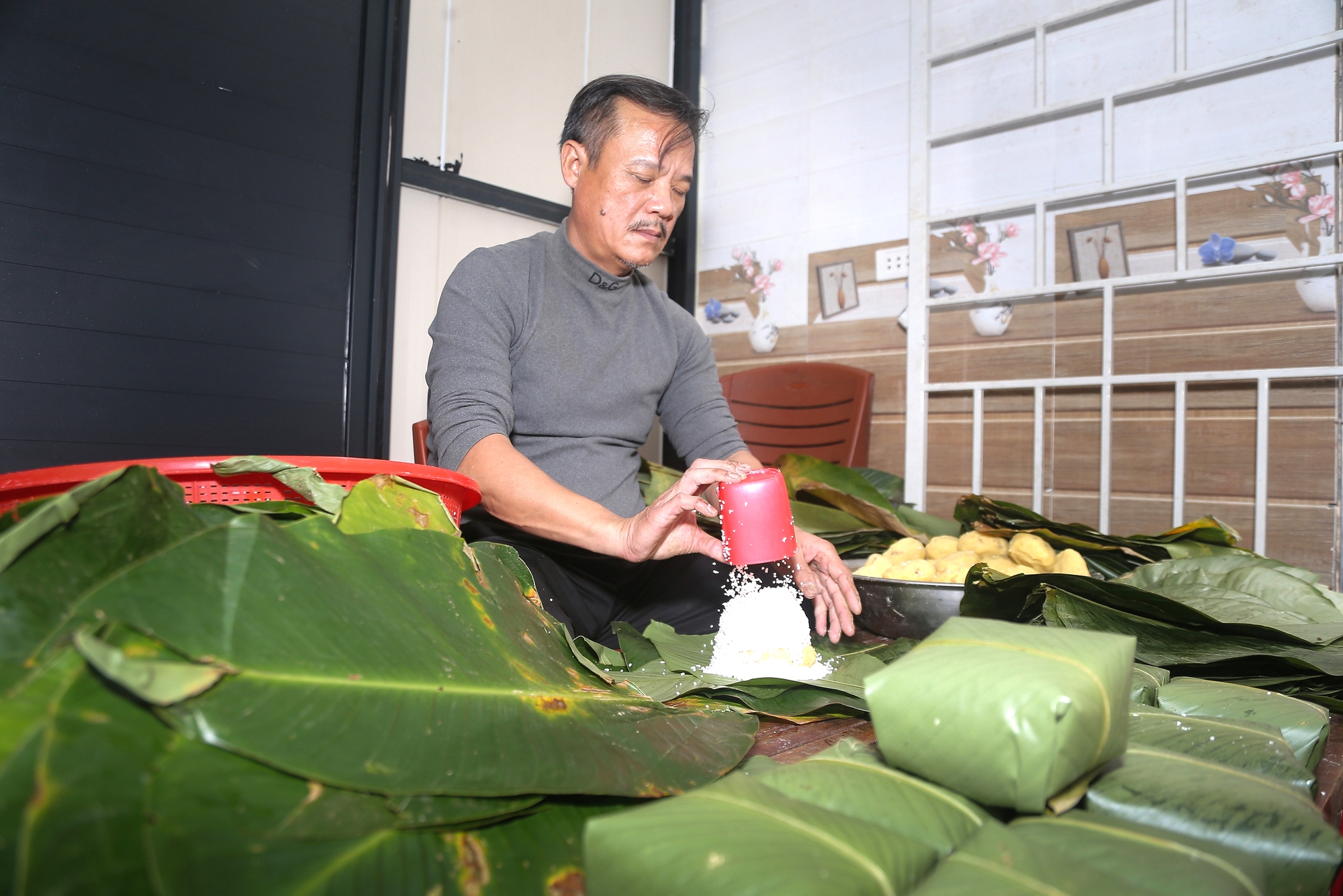 L&agrave;ng b&aacute;nh chưng gần trăm tuổi xứ Nghệ rộn r&agrave;ng v&agrave;o vụ Tết- Ảnh 7.