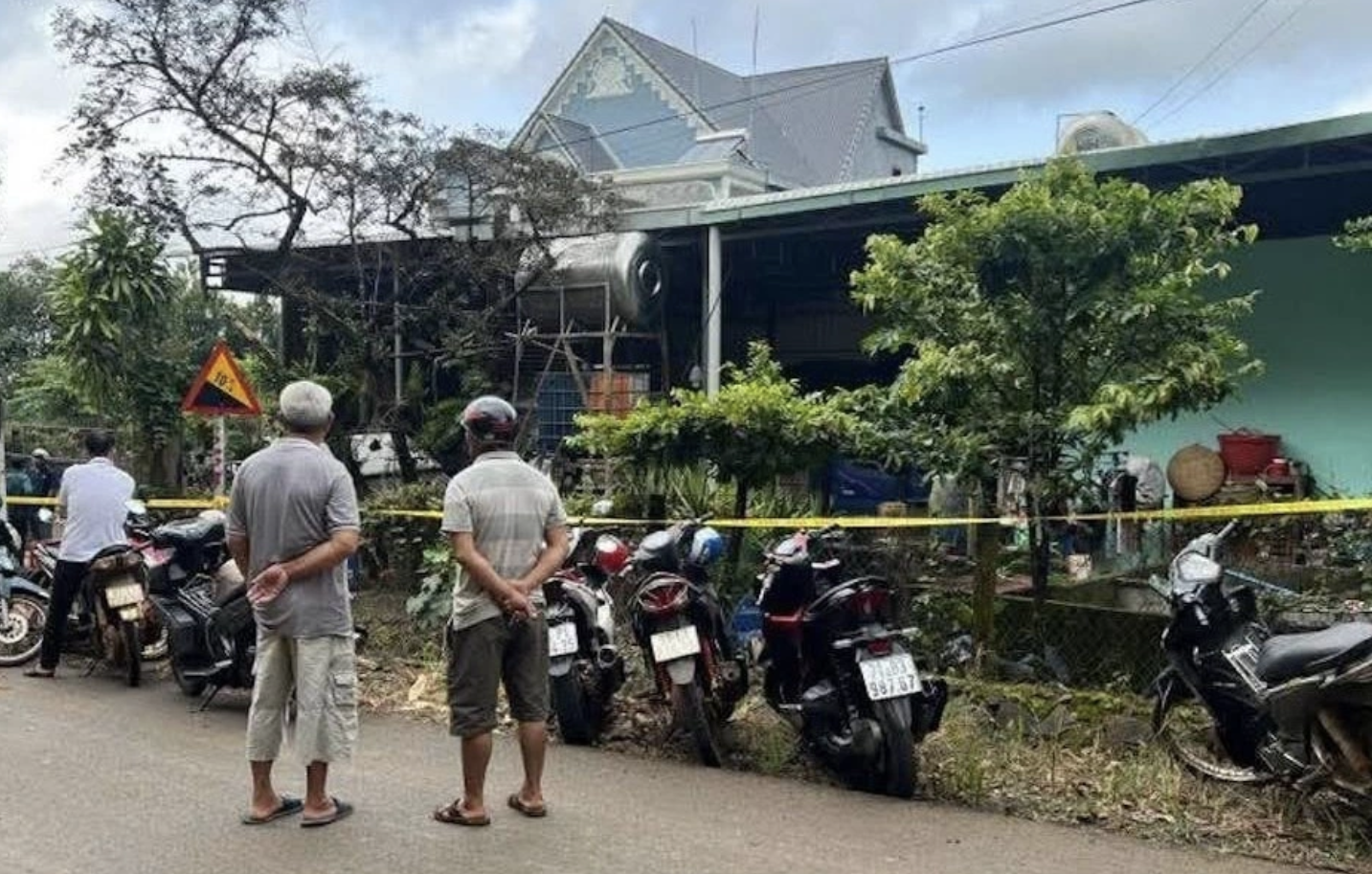 Kẻ bắn chết 3 người trong vụ thảm án ở Đắk Nhau lĩnh án tử hình- Ảnh 2. Kẻ bắn chết 3 người trong vụ thảm án ở Đắk Nhau lĩnh án tử hình- Ảnh 2.