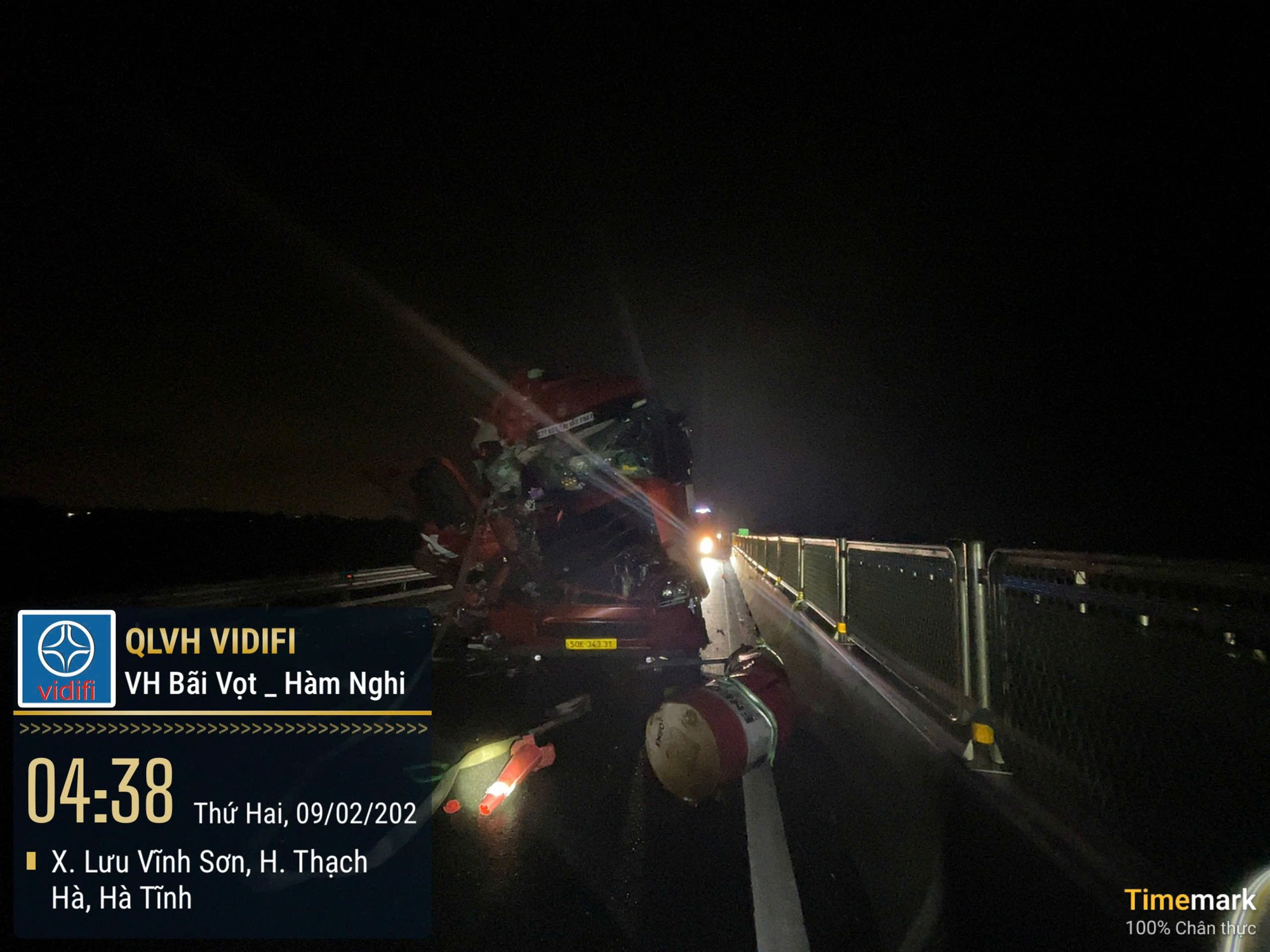 Tai nạn li&ecirc;n ho&agrave;n tr&ecirc;n cao tốc B&atilde;i Vọt - H&agrave;m Nghi g&acirc;y &ugrave;n tắc k&eacute;o d&agrave;i- Ảnh 1.