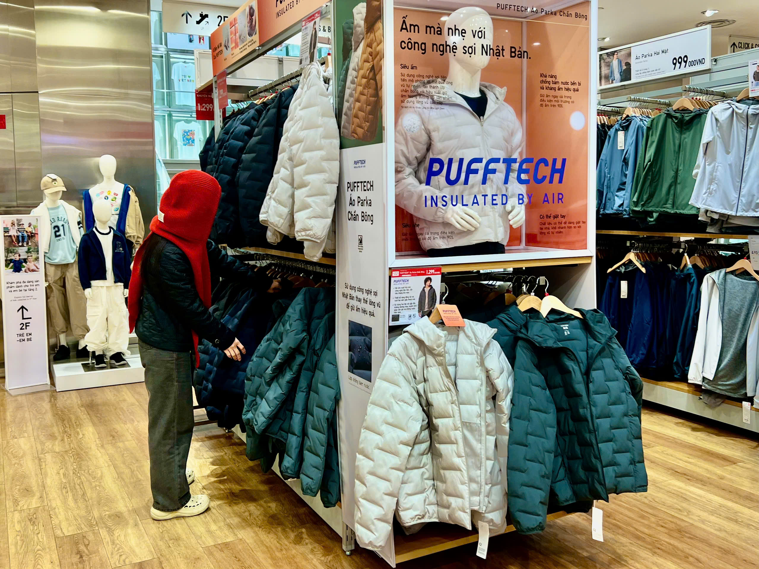 Người tiêu dùng Việt thay đổi tư duy mua sắm đồ chống rét mùa đông 2026- Ảnh 5. Người tiêu dùng Việt thay đổi tư duy mua sắm đồ chống rét mùa đông 2026- Ảnh 5.