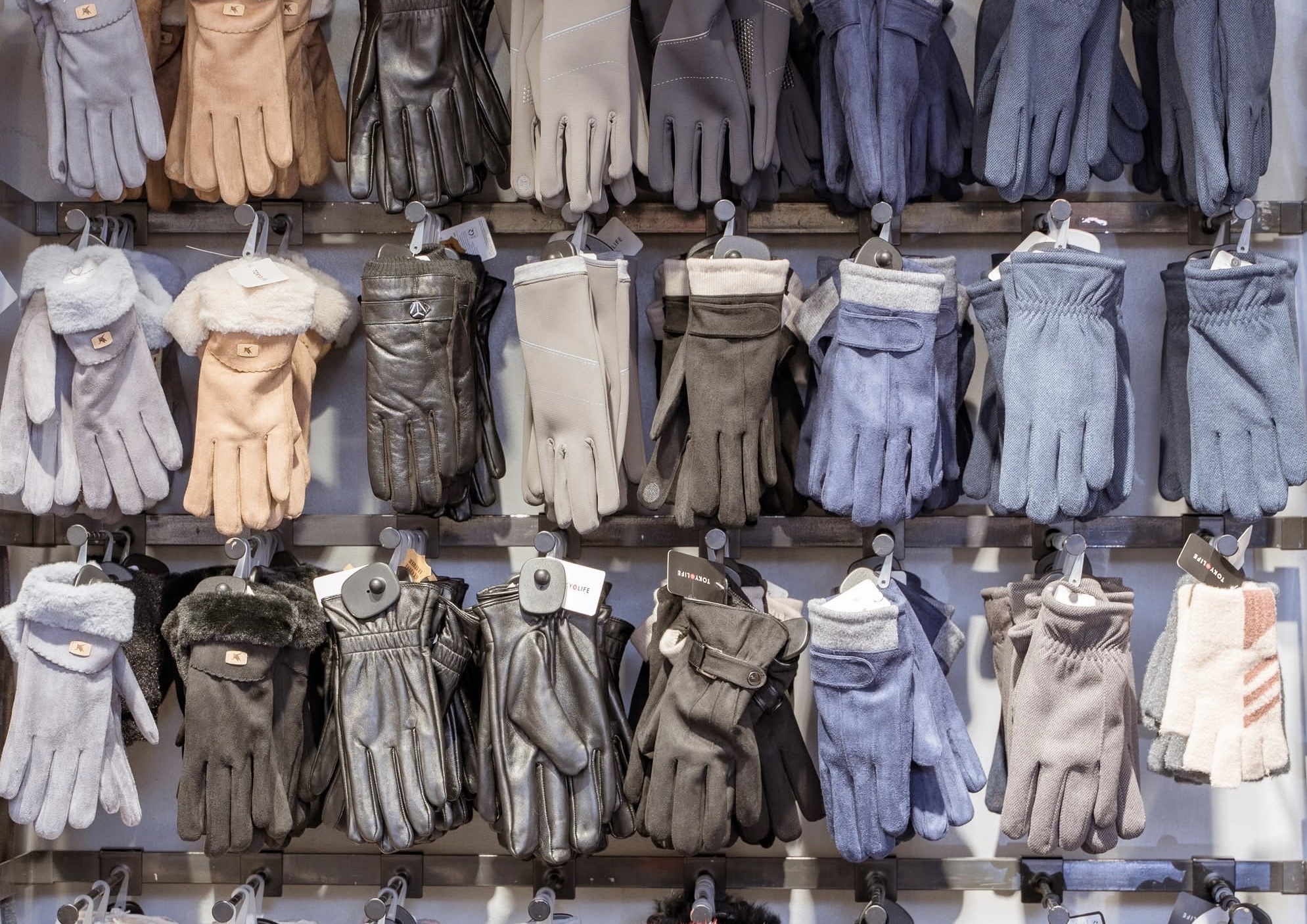 Người tiêu dùng Việt thay đổi tư duy mua sắm đồ chống rét mùa đông 2026- Ảnh 4. Người tiêu dùng Việt thay đổi tư duy mua sắm đồ chống rét mùa đông 2026- Ảnh 4.