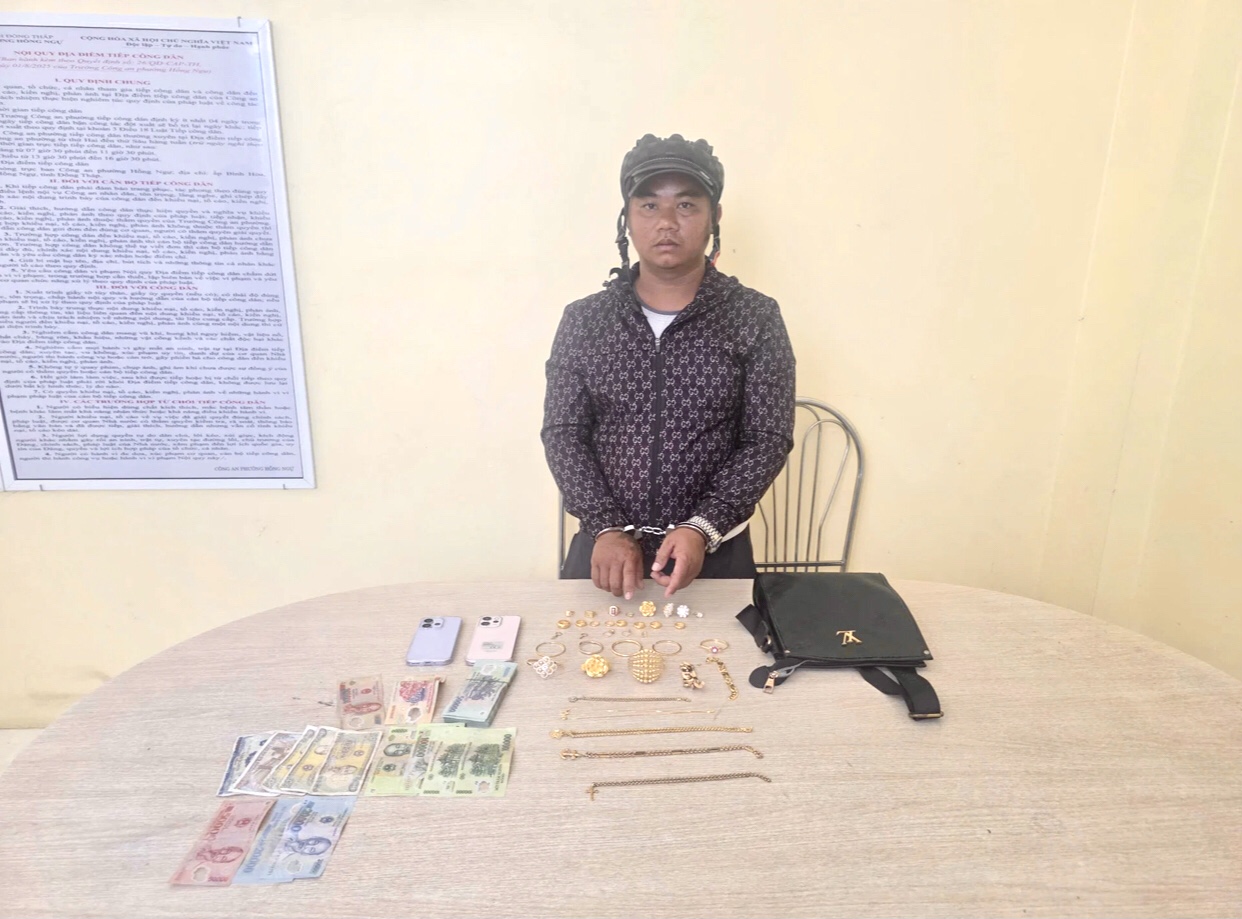 Bắt giữ đối tượng ph&aacute; k&eacute;t sắt trộm gần 1 tỷ đồng v&agrave; v&agrave;ng trang sức ở T&acirc;y Ninh- Ảnh 1.
