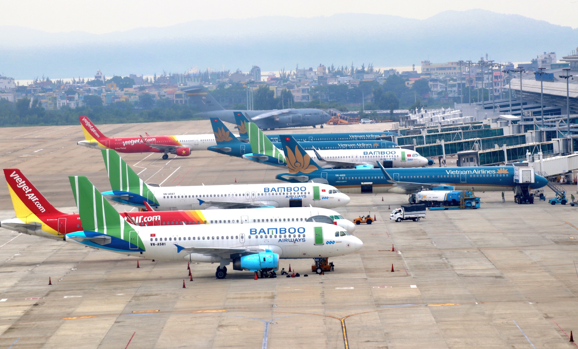 Flycam x&acirc;m nhập s&acirc;n bay: Cảng HKQT Đ&agrave; Nẵng gửi thư cảm ơn lực lượng c&ocirc;ng an- Ảnh 1.