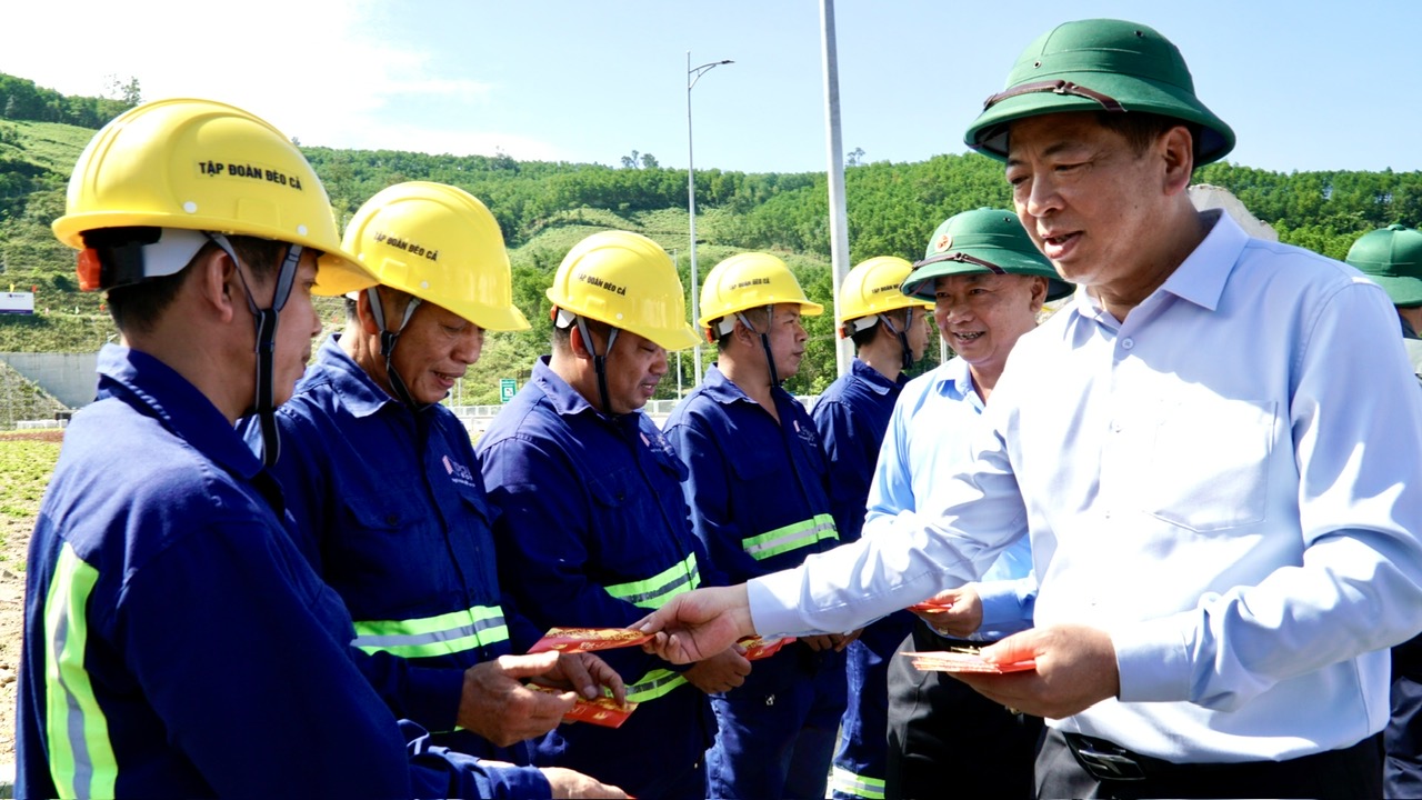 Thủ tướng: Ph&aacute;t huy tối đa hiệu quả cao tốc Quảng Ng&atilde;i - Ho&agrave;i Nhơn khi đưa v&agrave;o khai th&aacute;c- Ảnh 3.