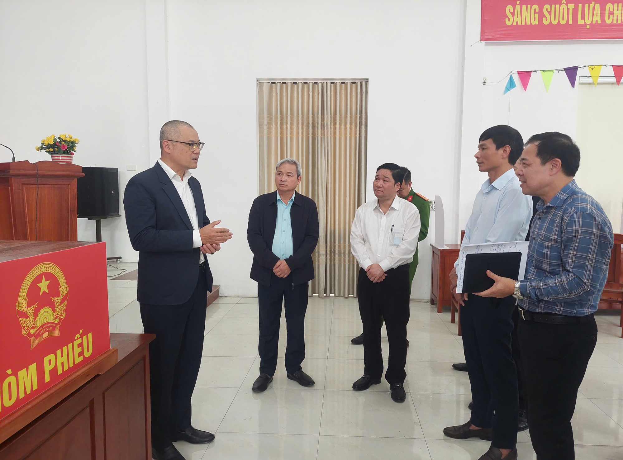 Ph&uacute; Thọ tăng cường kiểm tra c&ocirc;ng t&aacute;c chuẩn bị bầu cử Quốc hội v&agrave; HĐND c&aacute;c cấp- Ảnh 2.