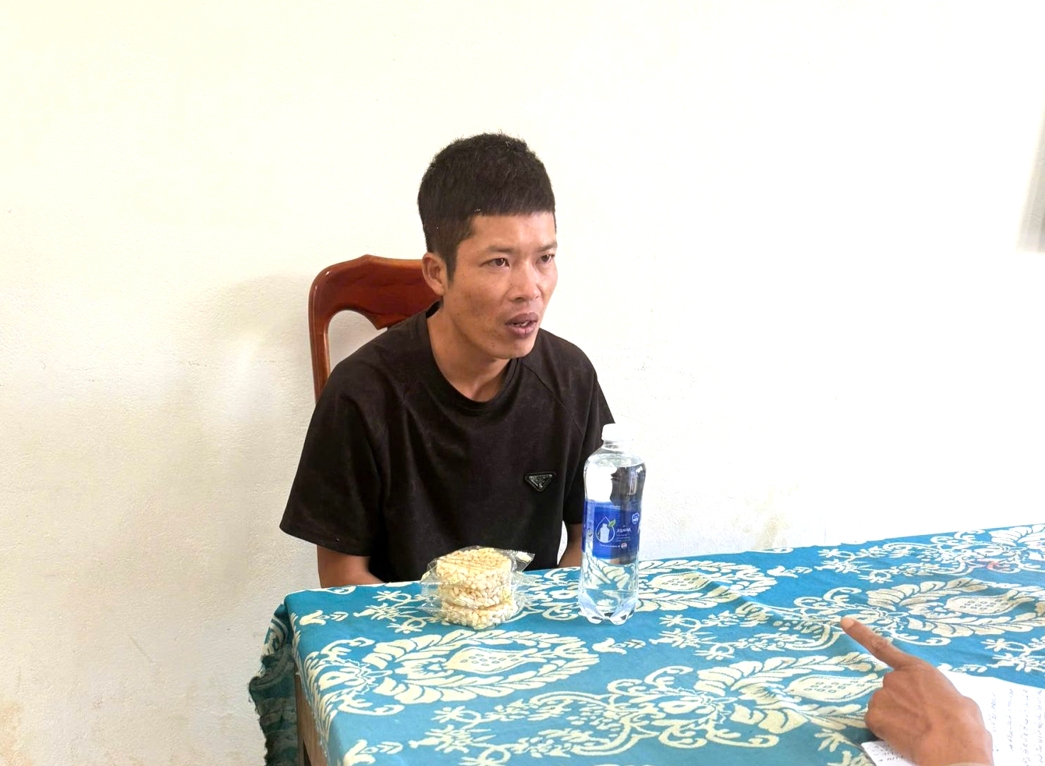 Quảng Ng&atilde;i: Bắt "ma men" đ&acirc;m tử vong người kh&aacute;c giữa đường- Ảnh 1.