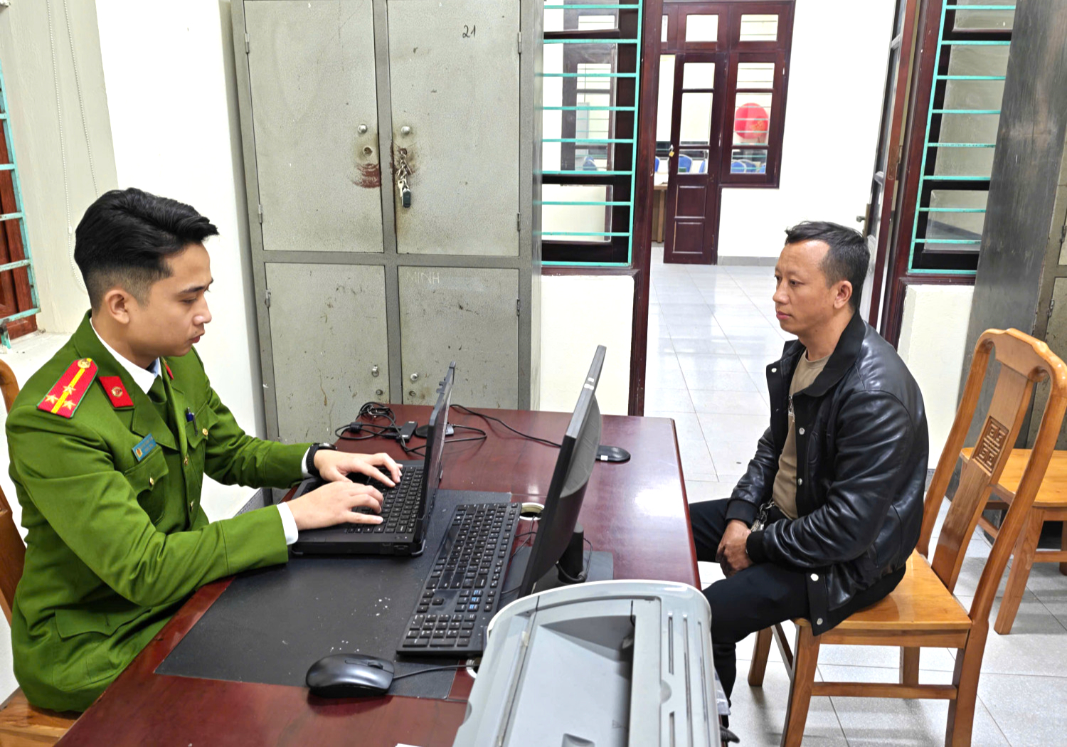 Quảng Ninh: Khởi tố t&agrave;i xế bỏ chạy sau tai nạn khiến một người bị thương nặng- Ảnh 1.