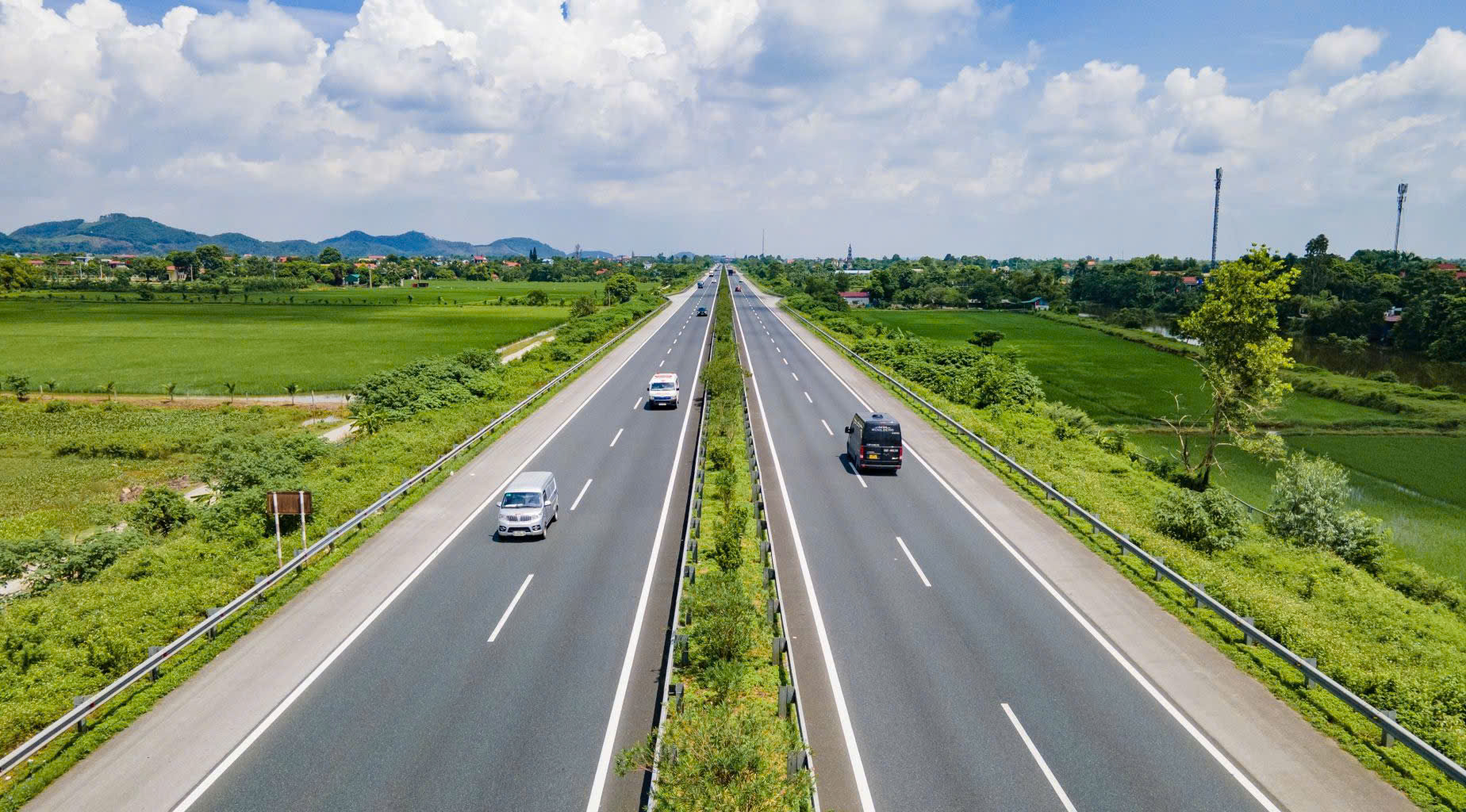 Bộ X&acirc;y dựng đề nghị sớm b&aacute;o c&aacute;o phương &aacute;n đầu tư mở rộng cao tốc Cầu Giẽ - Ninh B&igrave;nh- Ảnh 1.