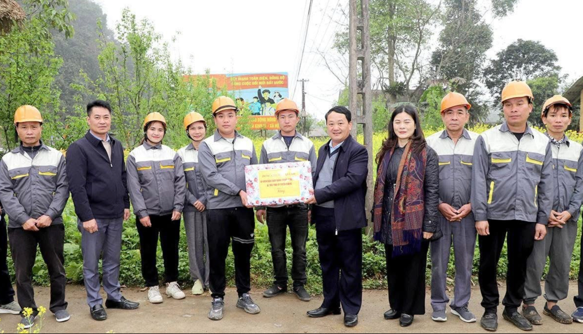 Tuy&ecirc;n Quang: Đầu tư hạ tầng giao th&ocirc;ng, quy hoạch ph&aacute;t triển c&aacute;c điểm tham quan du lịch- Ảnh 2.