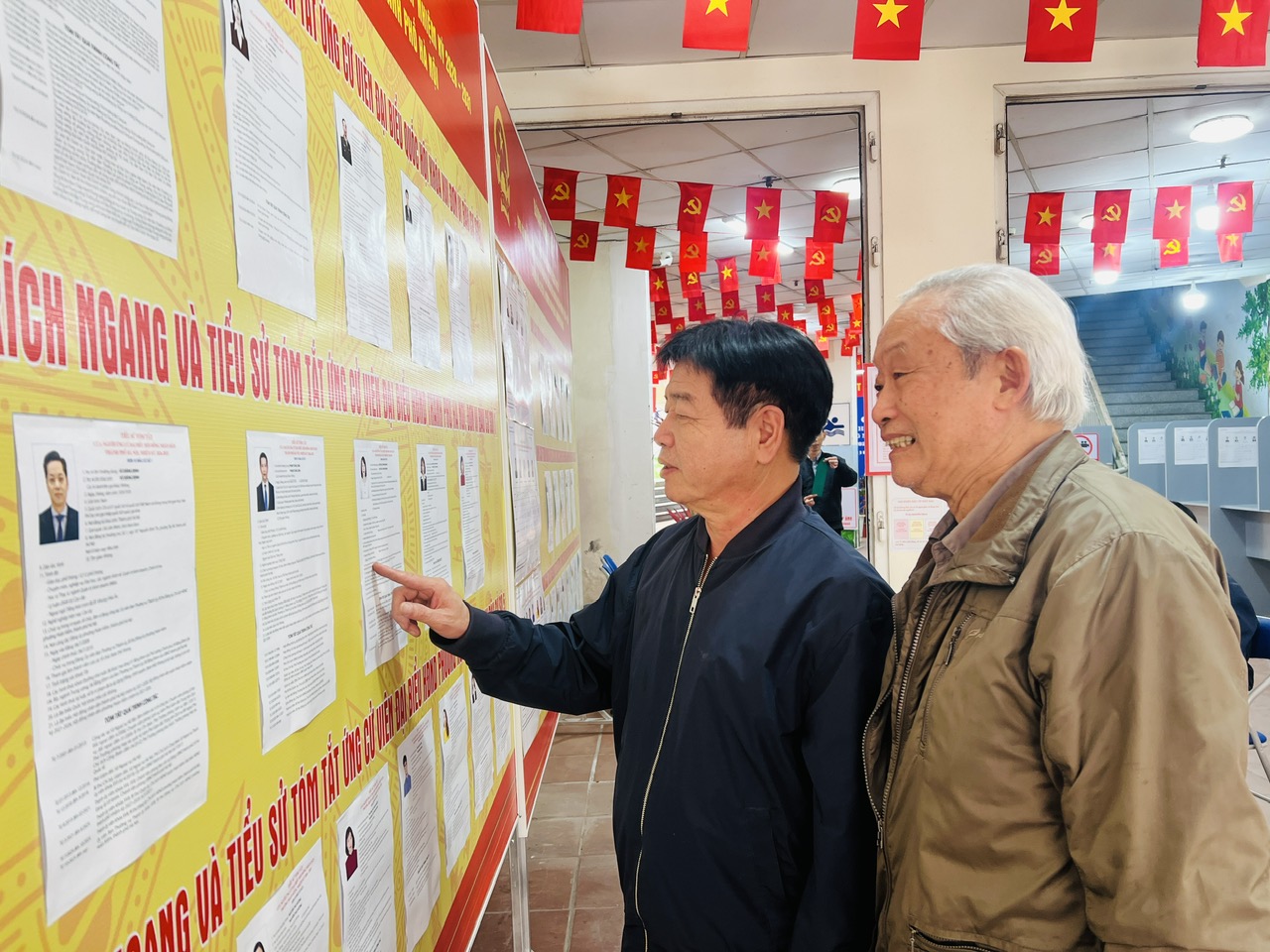 Những điểm bỏ phiếu đặc biệt giữa l&ograve;ng Thủ đ&ocirc;- Ảnh 14.